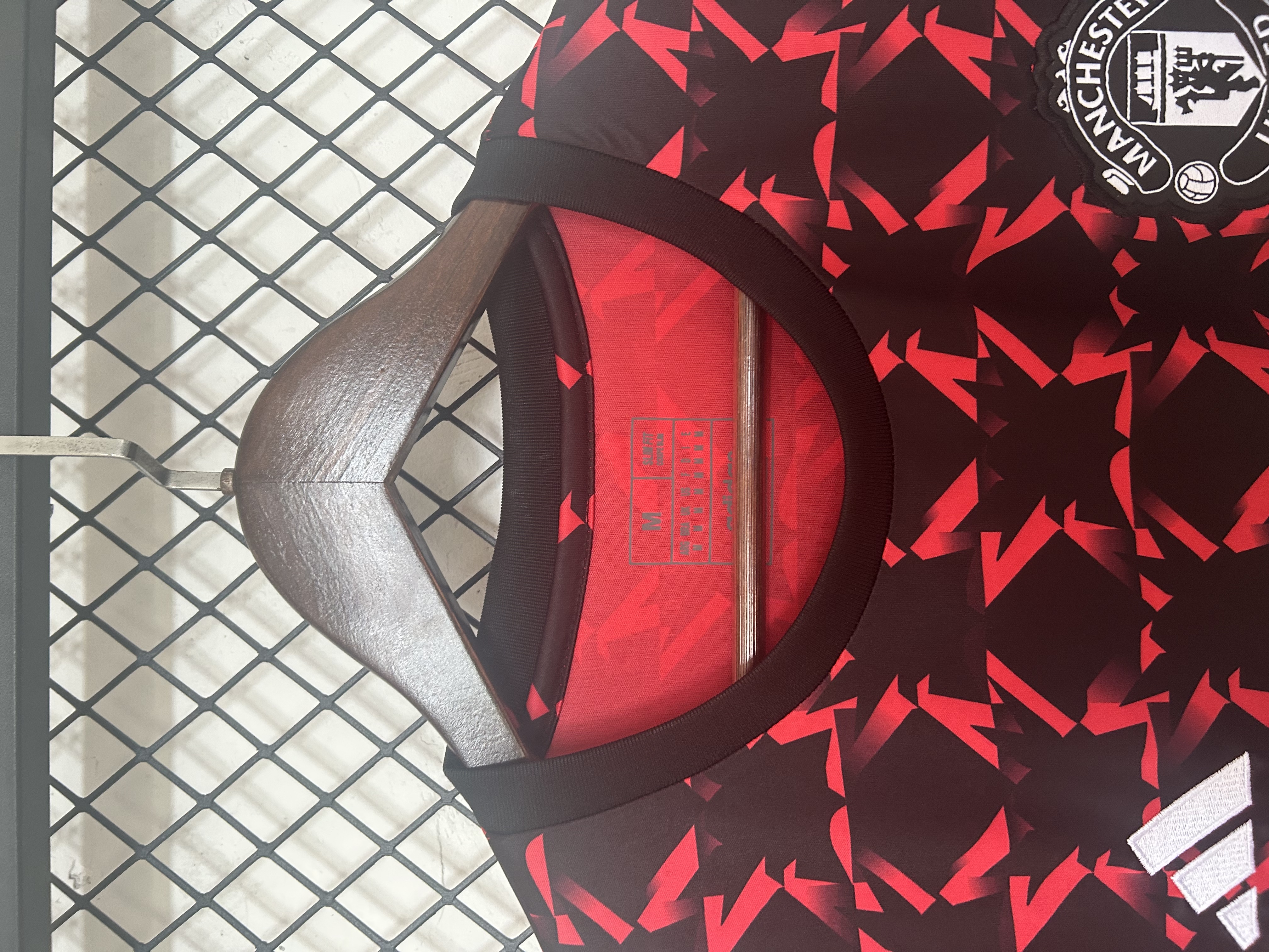 2024/25 Manchester United Red Pre-Match Training Wear - Fans Edition