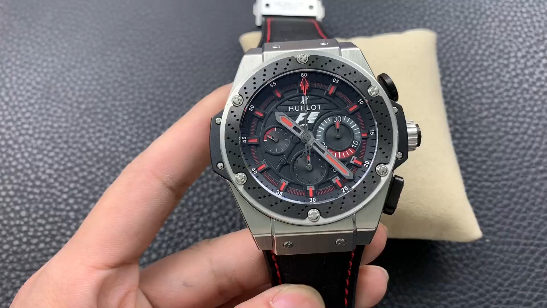 【Super Clone】Hublot F1 King Power 703.ZM.1123.NR.FMO10 48mm