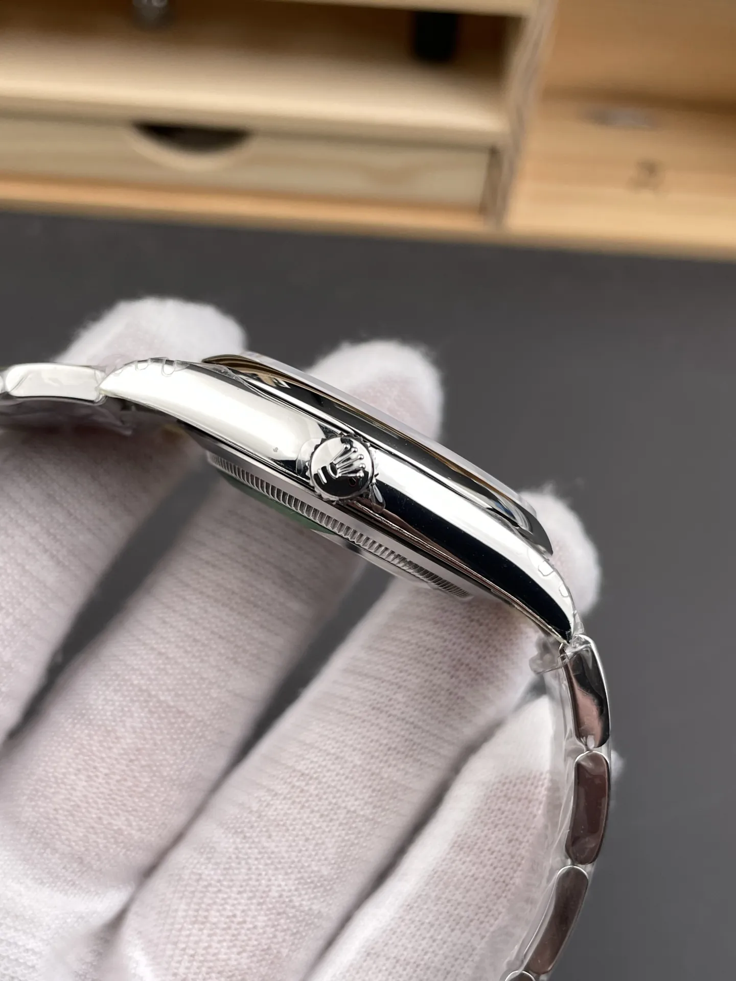 Rolex Oyster Perpetual Black 41mm