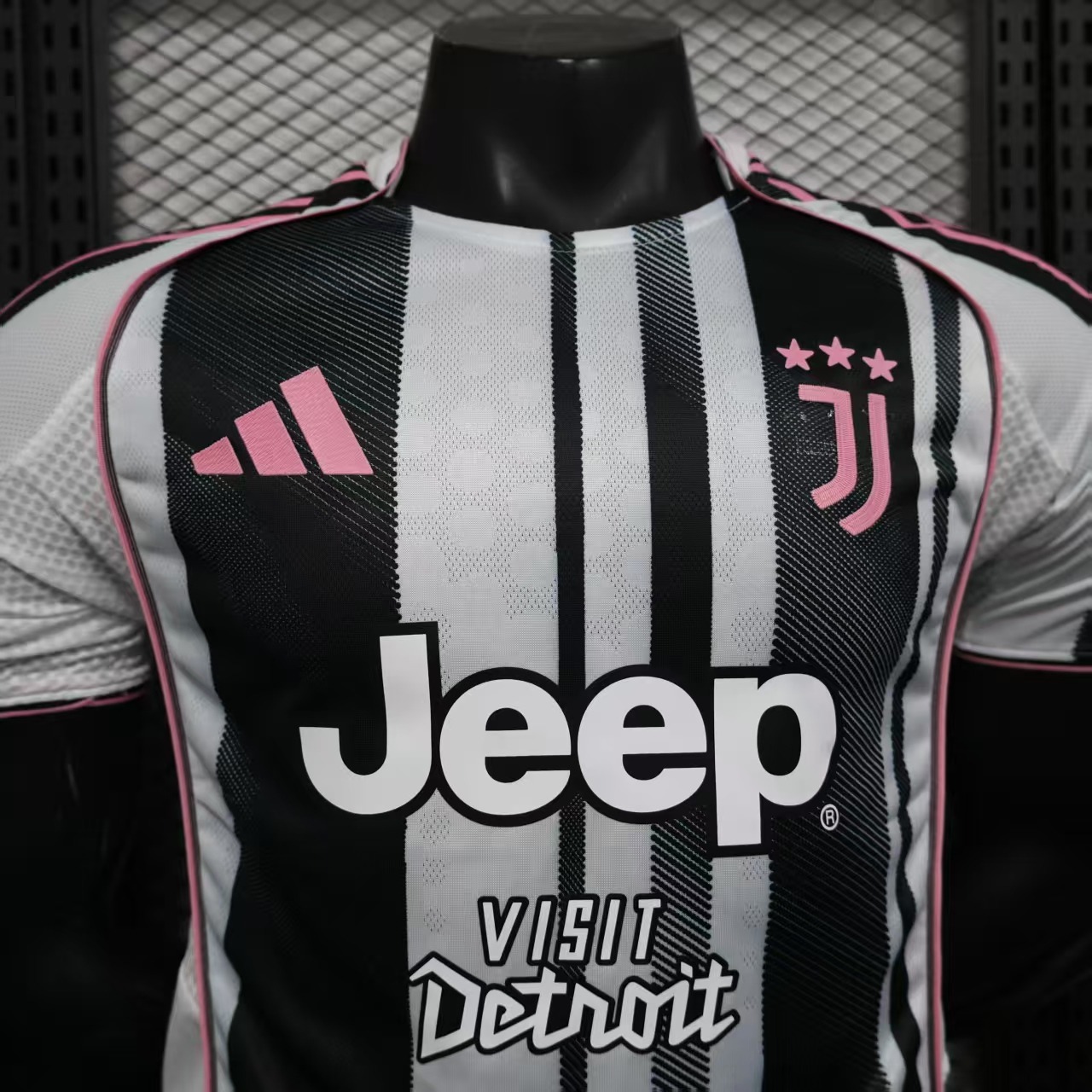 25-26 Juventus Home Jersey with Advertising - Player Edition