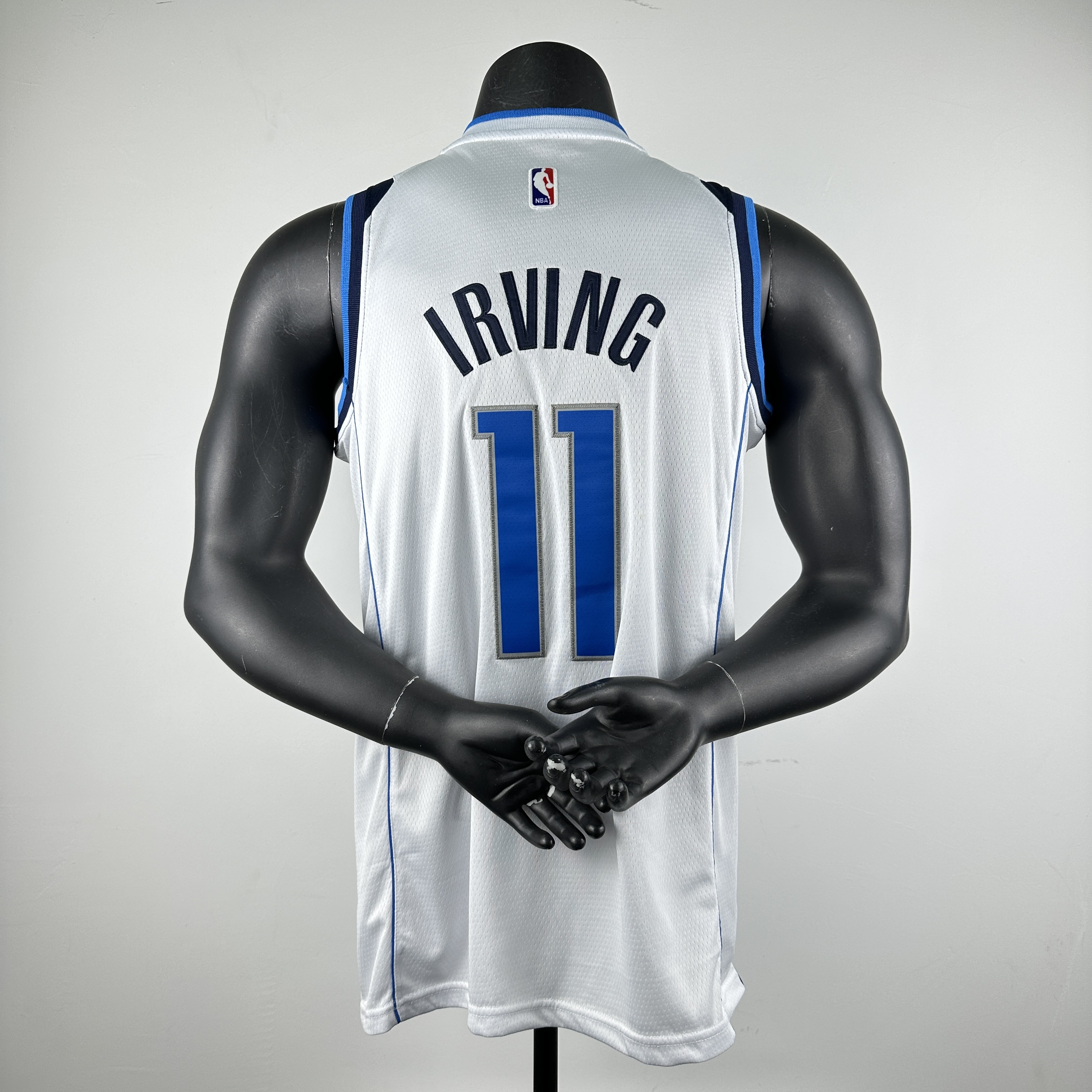 Embroidery Mavericks White No. 11 Irving