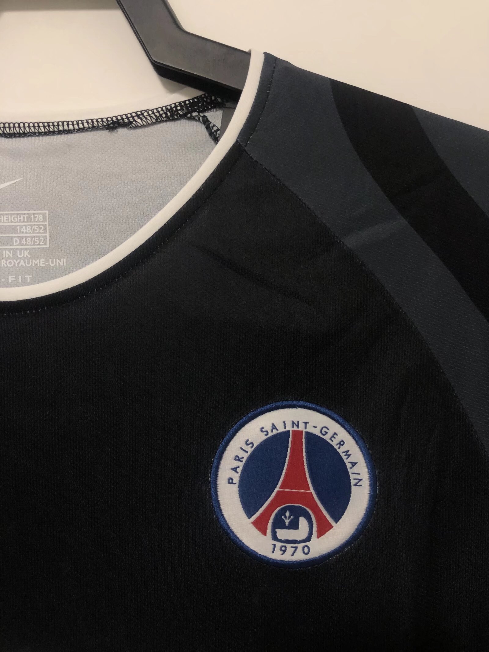 2001 Paris second away jersey 1:1 Thai quality - Fans Edition