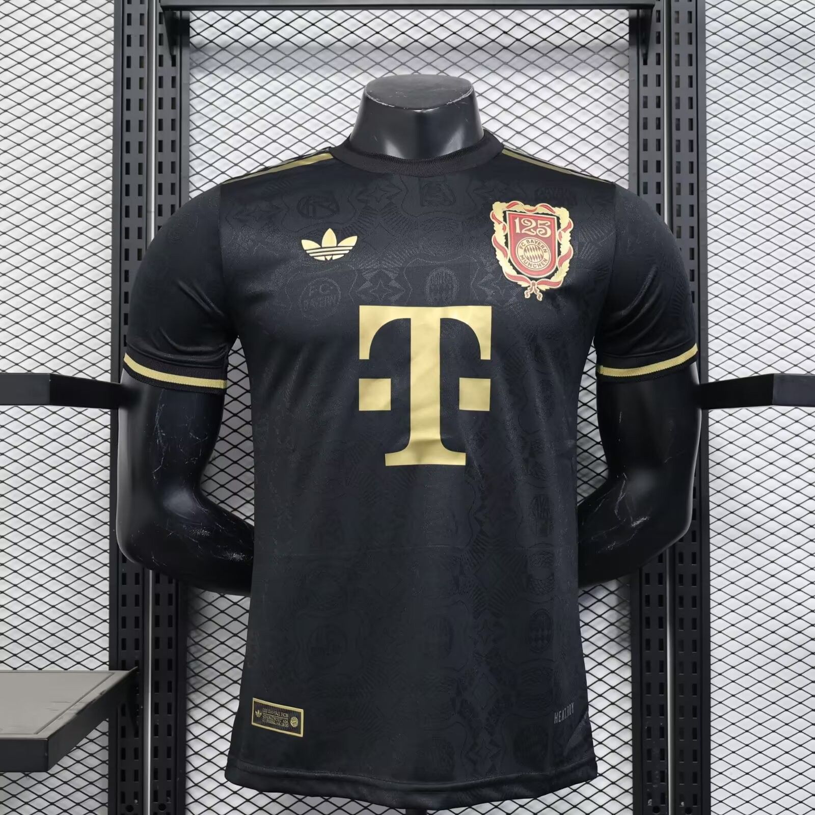 2025/2026 Player Version Bayern Munich 125th Anniversary Black Edition Football Shirt 1:1 Thai Quality