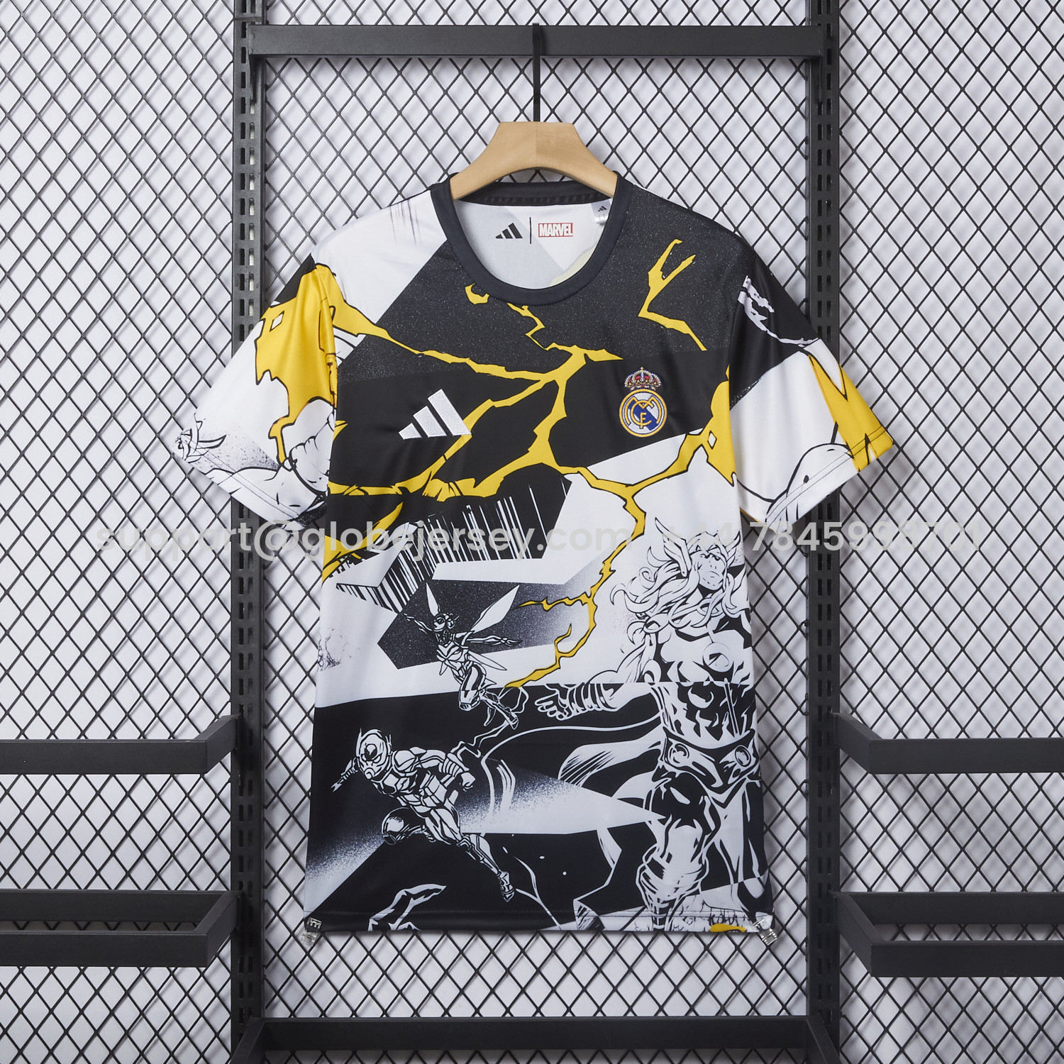 Real Madrid 25-26 Comics Special Jersey - Fans Version