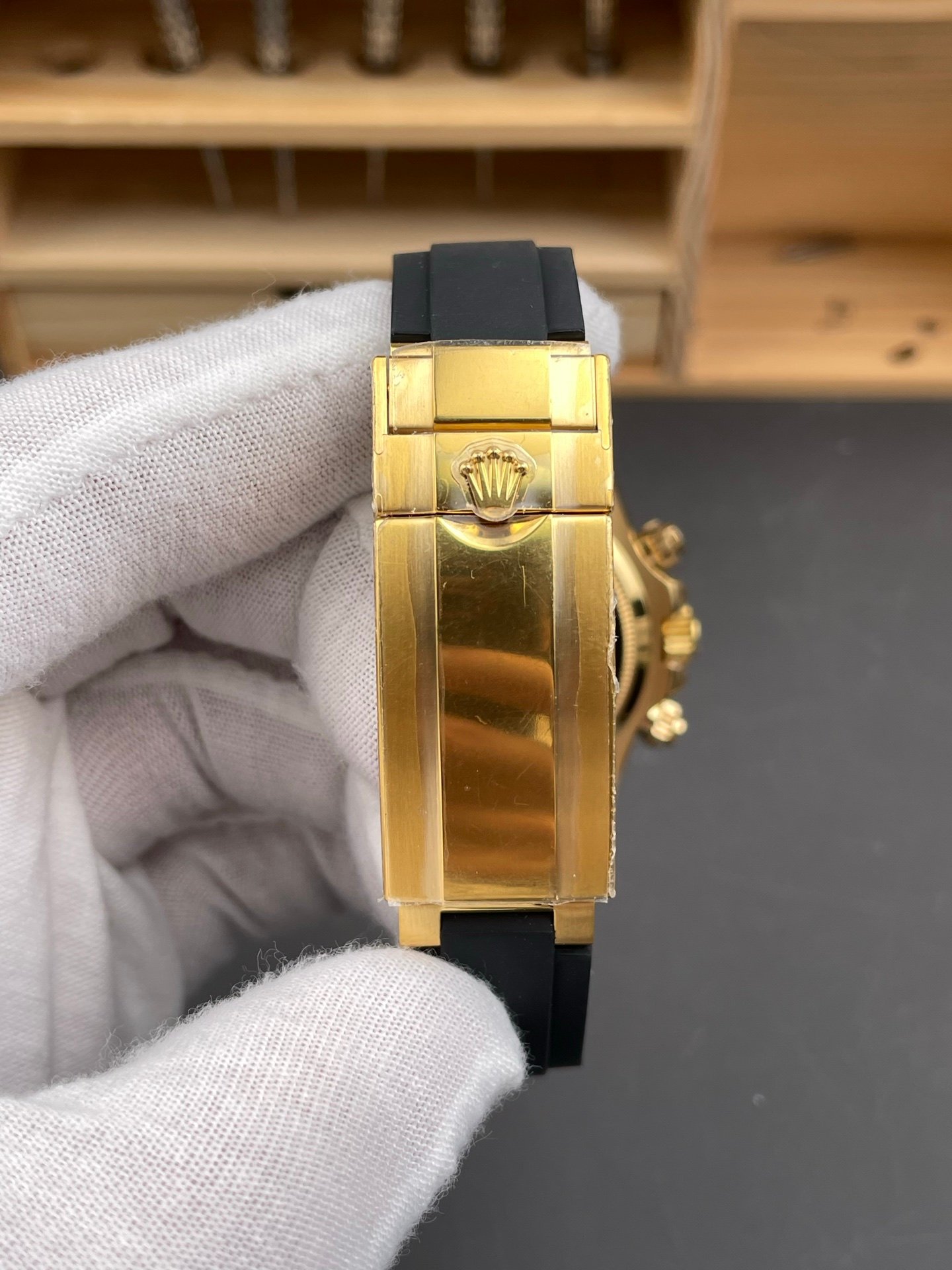 Rolex Daytona Gold Rubber Special Edition V2