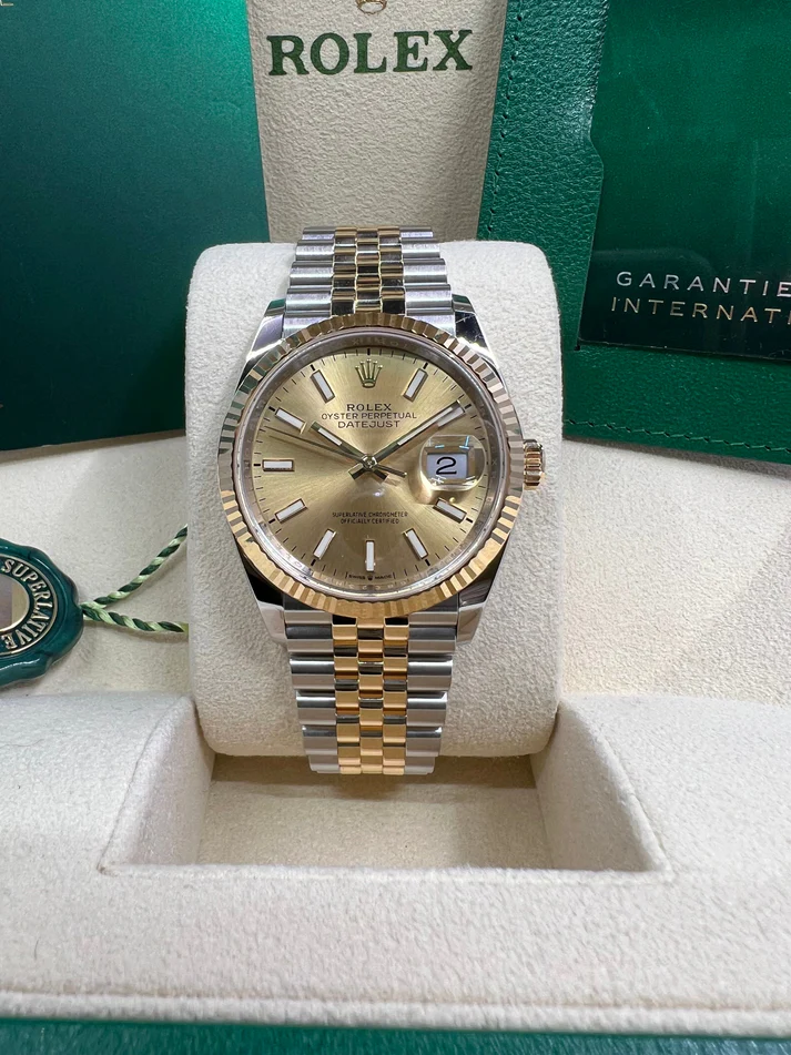 【Super Clone】RLX  Datejust 36mm 126233 Champagne Dial Jubilee Bracelet Watch