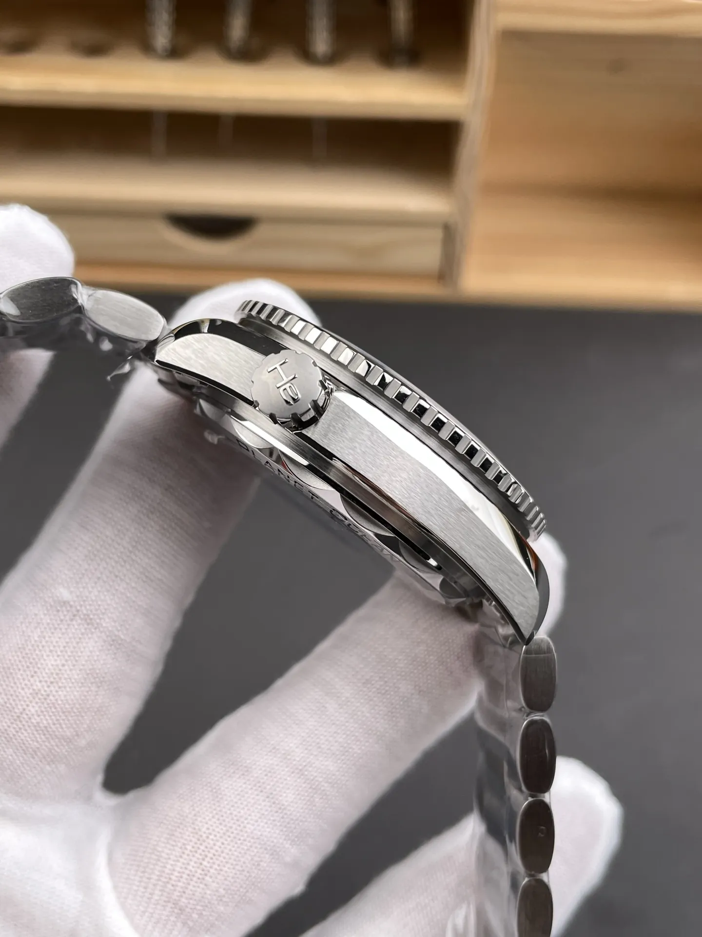 Omega Seamaster 600 GMT 43.5mm