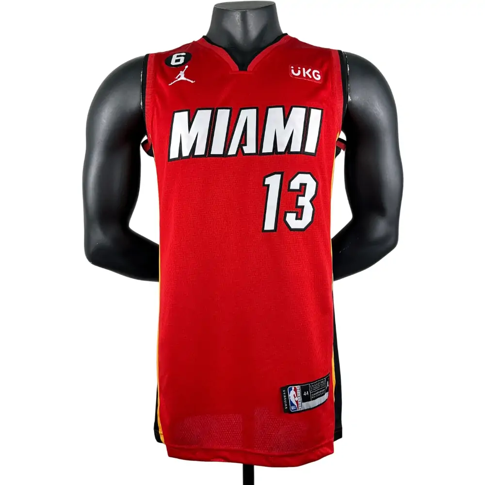 Embroidered Heat V-neck red No. 13 Adebayo