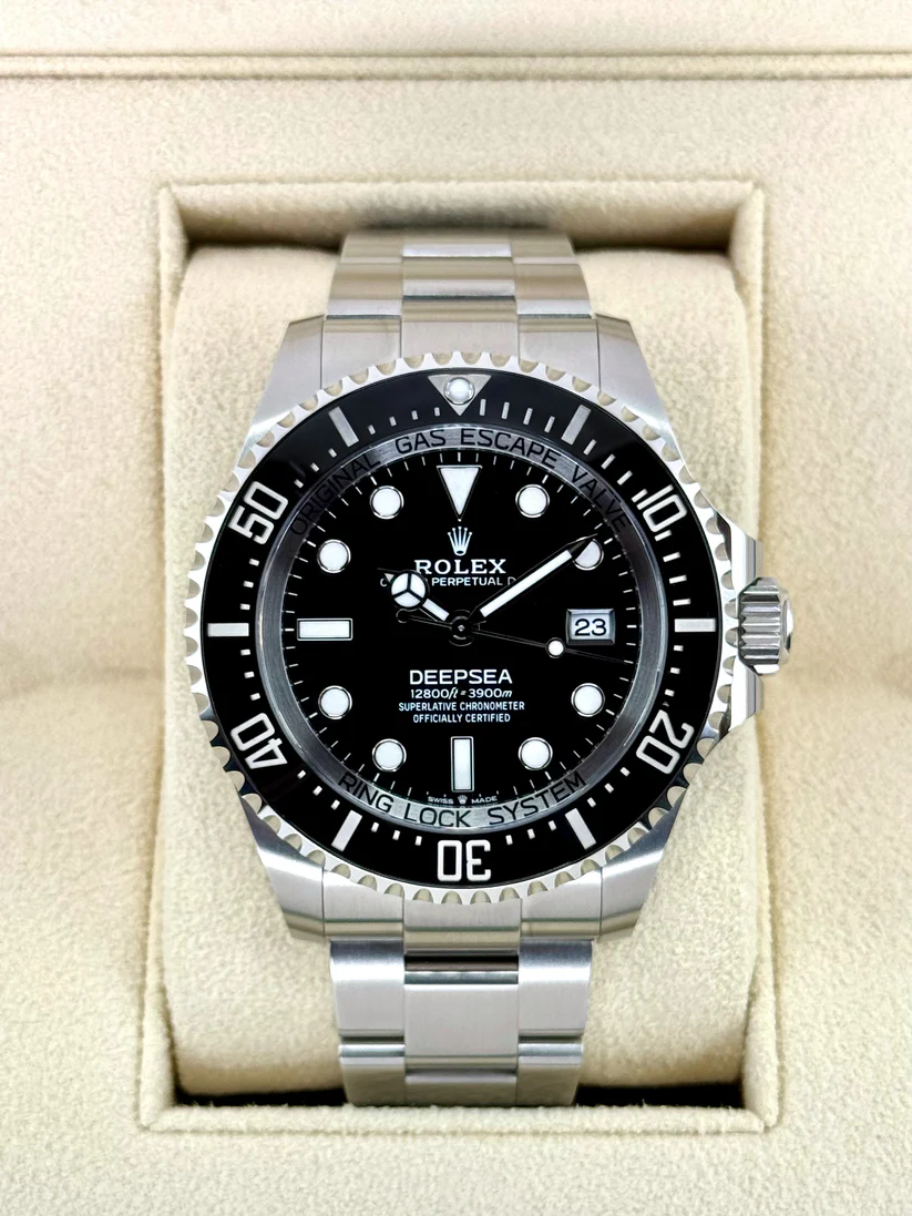 【Super Clone】Rolex Deepsea Black Dial and Bezel Oyster Bracelet 44mm Watch  m136660-0006