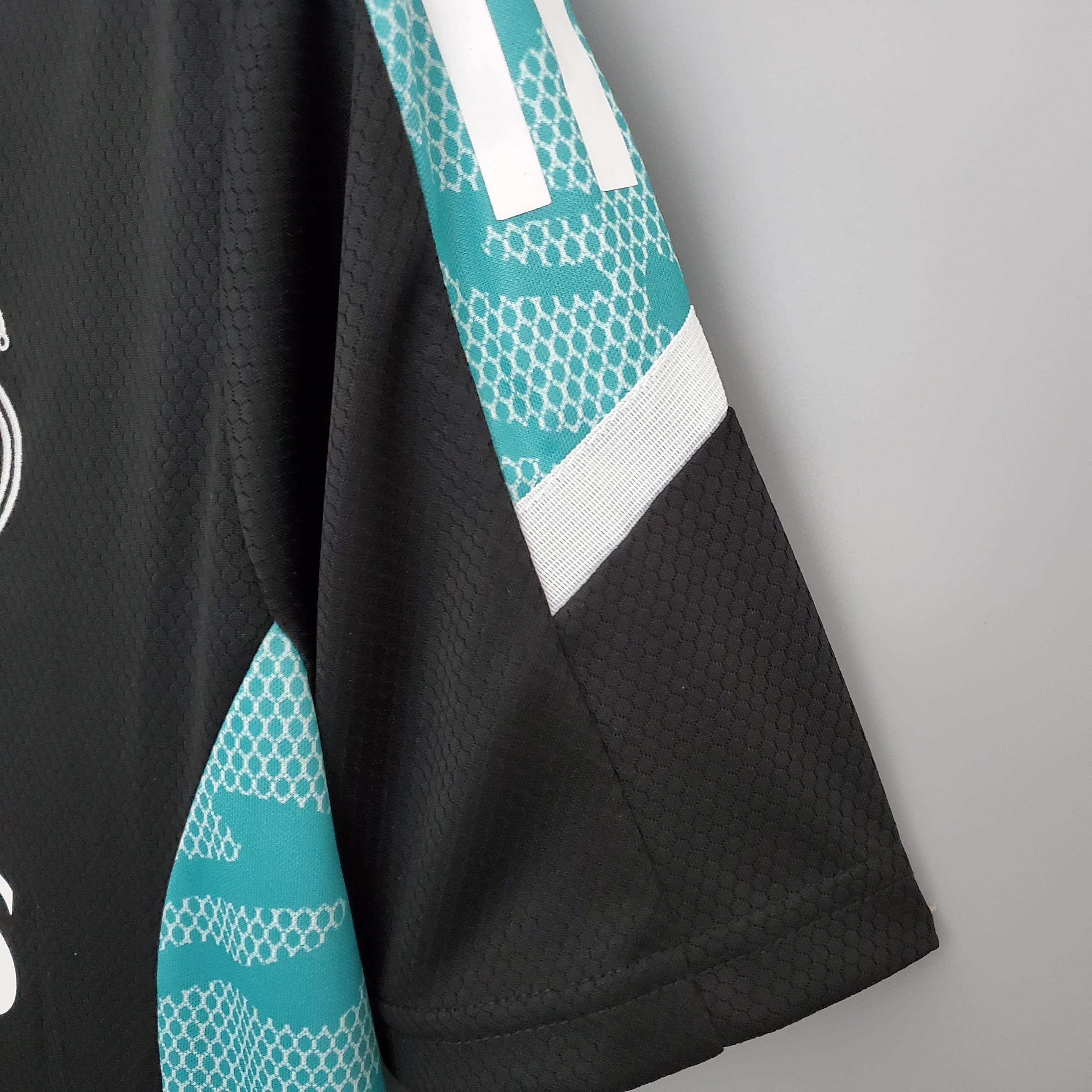 2021/2022 Real Madrid Training Wear Football Shirt Black Green