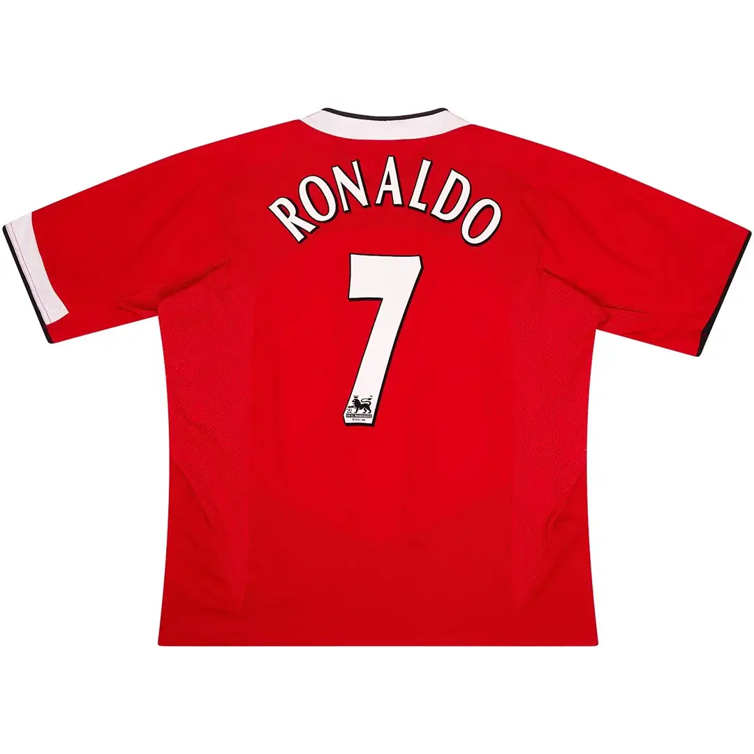 Ronaldo #7 Manchester United 2004/06 Home Retro Jersey