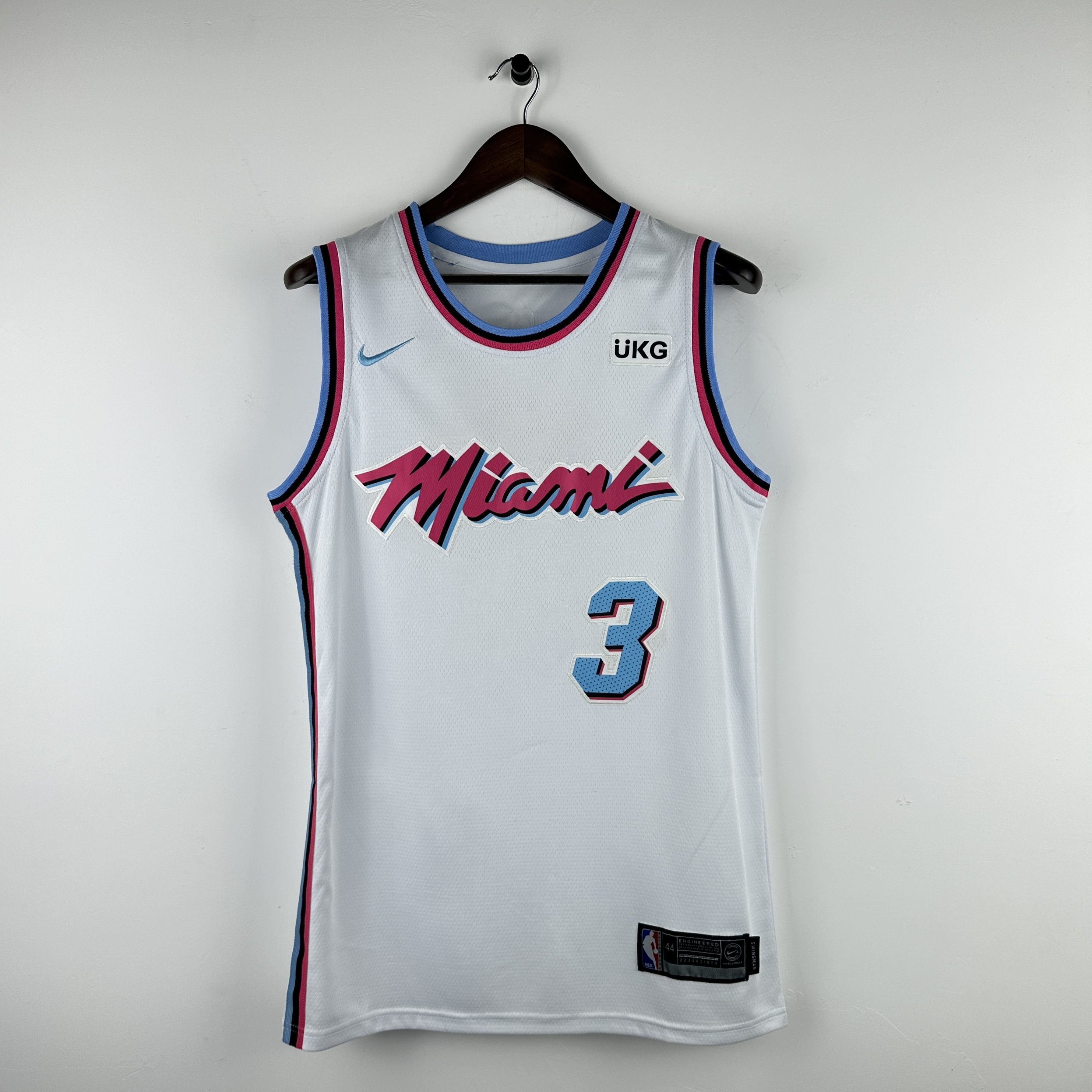 Embroidered Heat Crew Neck White #3 Dwyane Wade