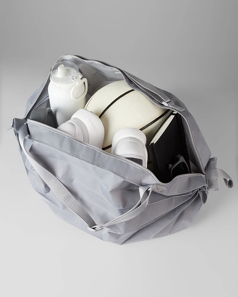 FOLDABLE DUFFEL BAG