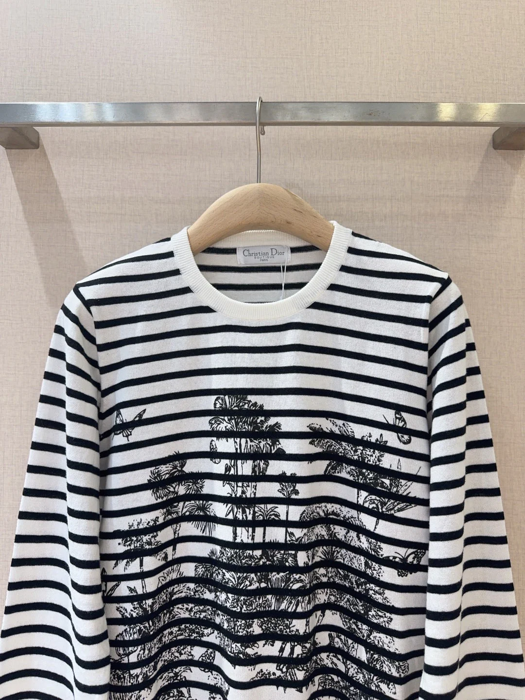 Round neck striped coconut palm print sweatshirt