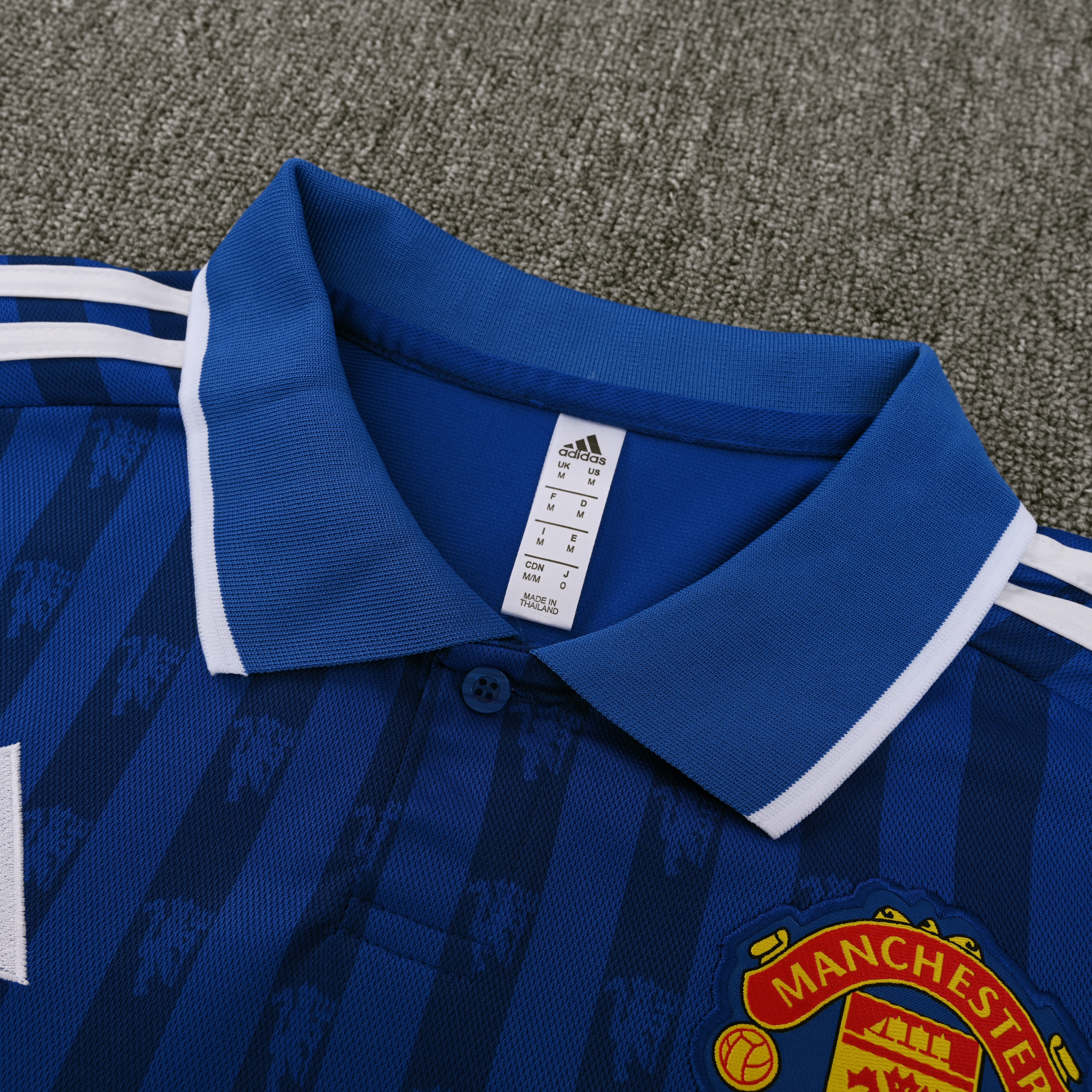25-26 Manchester United (POLO) Blue Training Jersey - Fan Edition