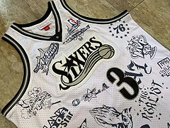 Allen Iverson Philadelphia 76ers 3 White MN