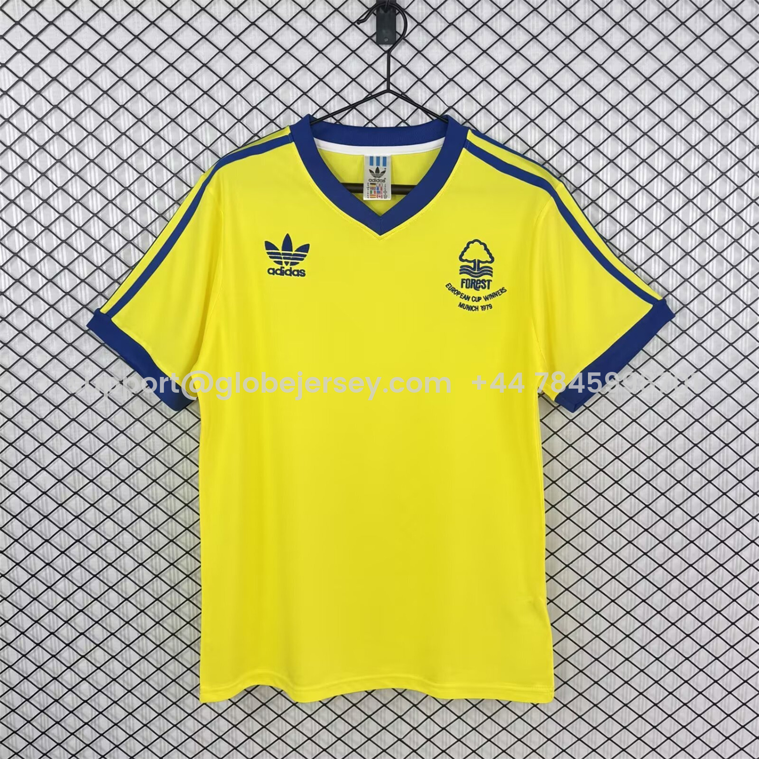 Retro Nottingham Forest 1977-80 Away Jersey
