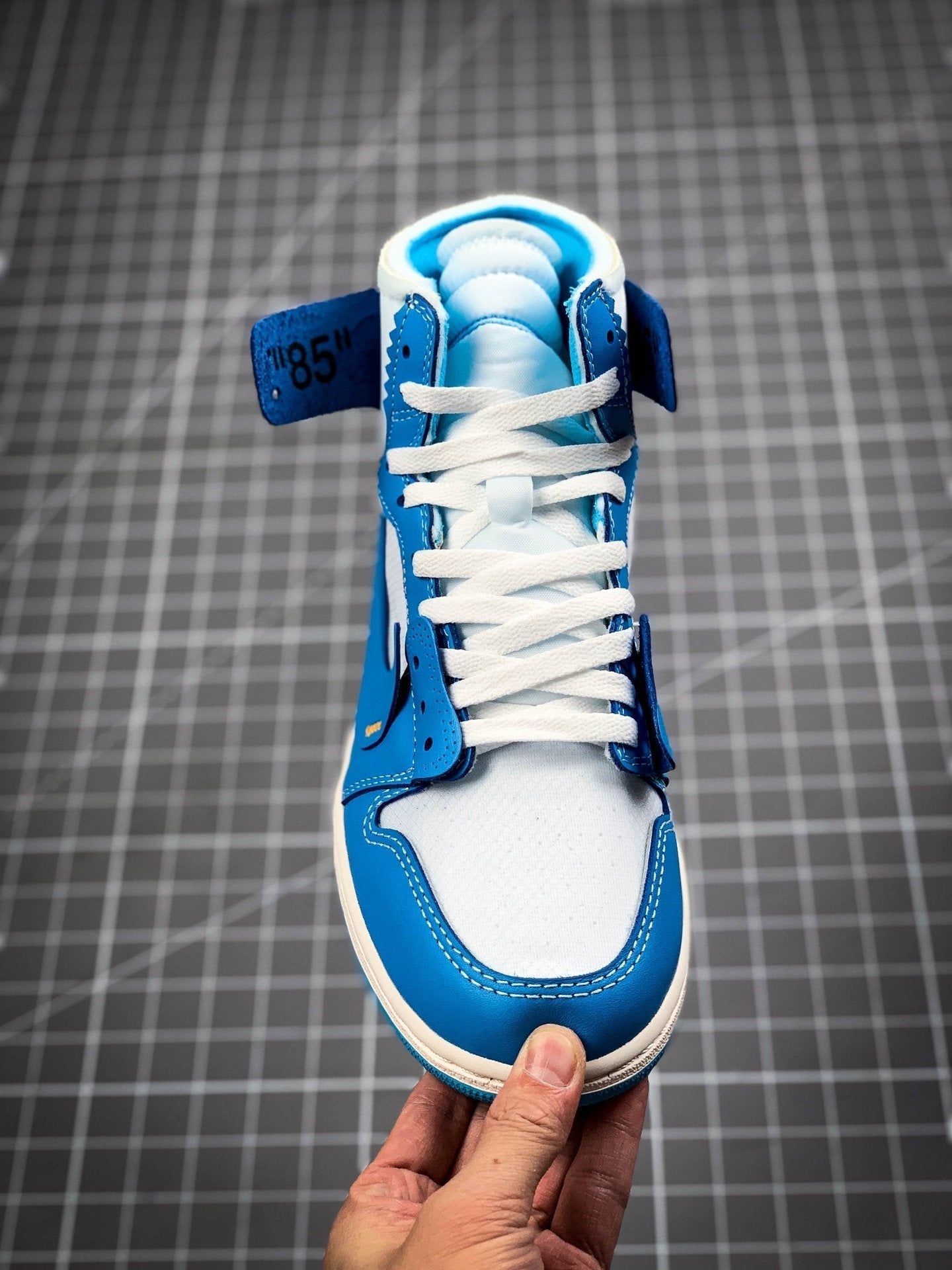 Jordan 1 Retro High Off-White University Blue