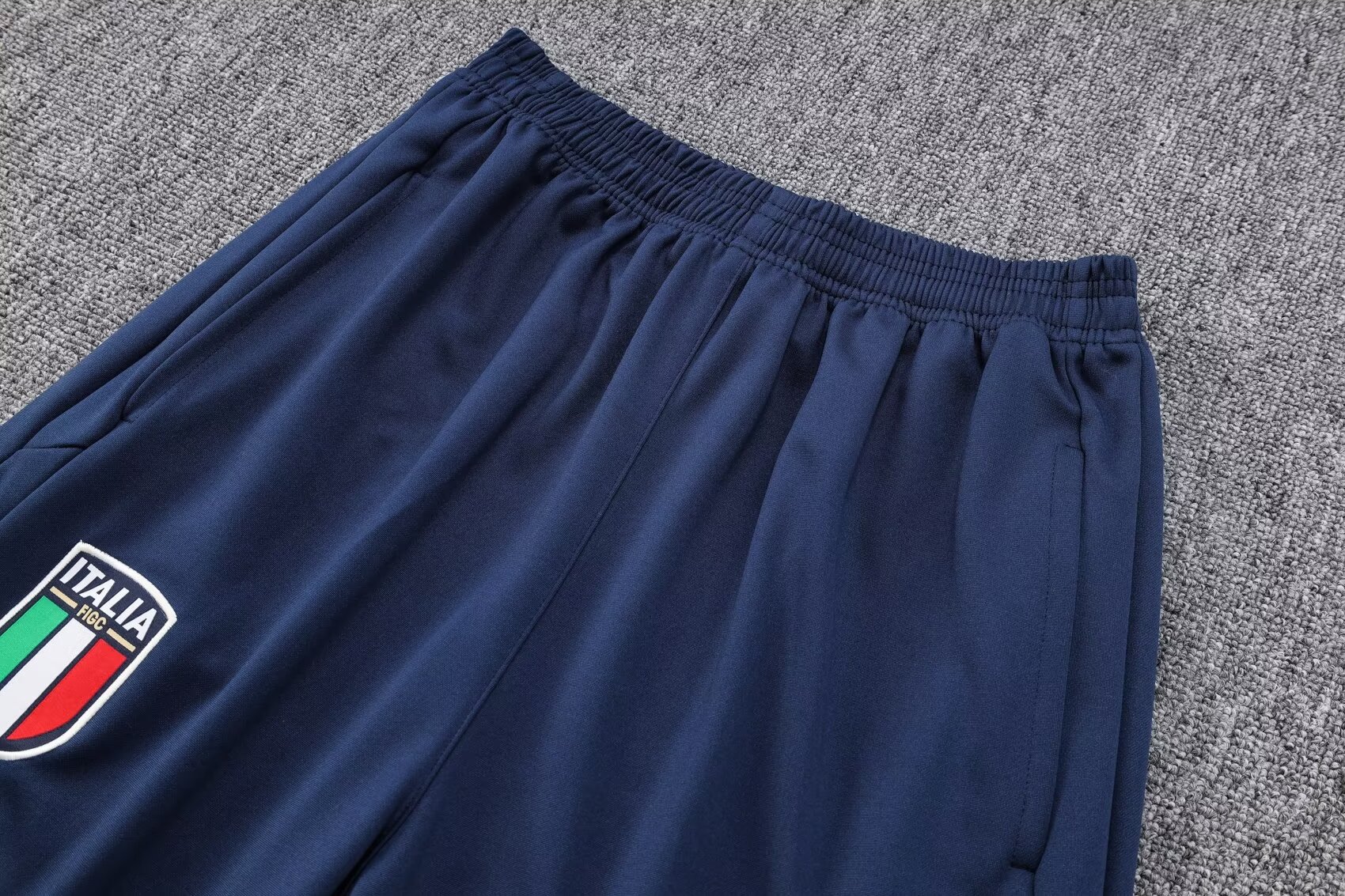 2023/2024 Italy Half-Pull Training Suit Off-White Soccer Shirt Set