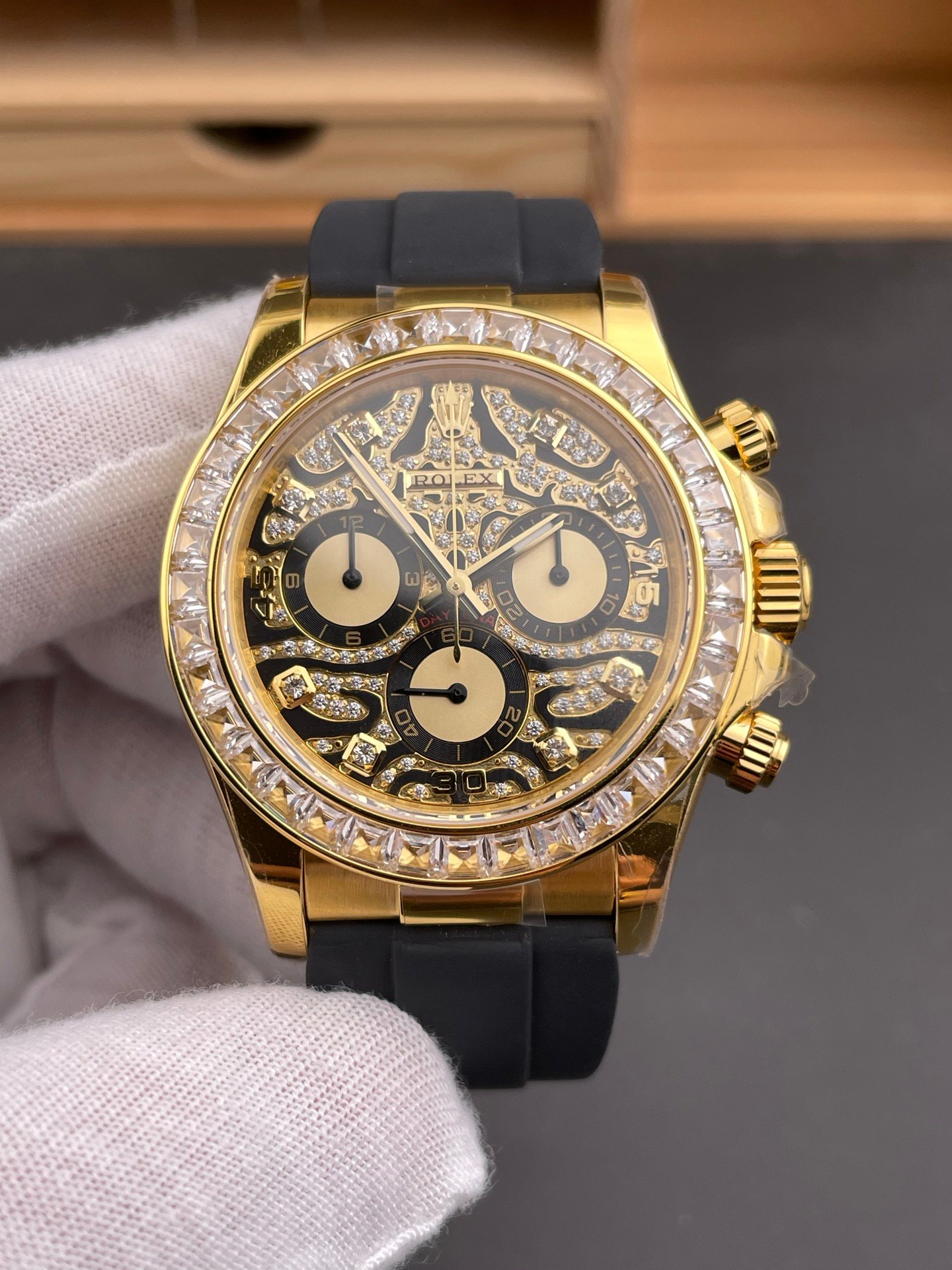 Rolex Daytona Tiger Gold