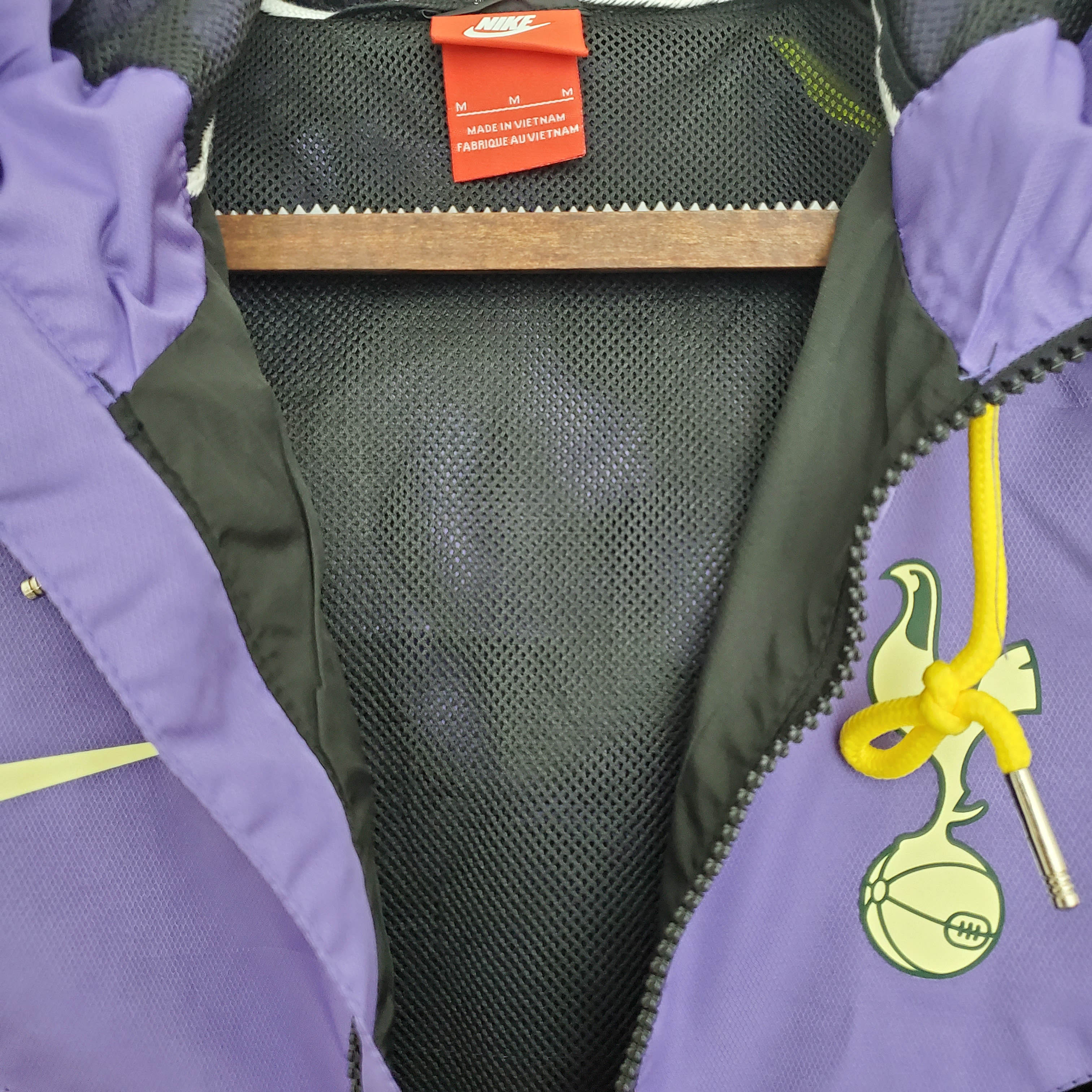 2021/2022 Tottenham Jersey Windbreaker Purple Black - Fans Edition