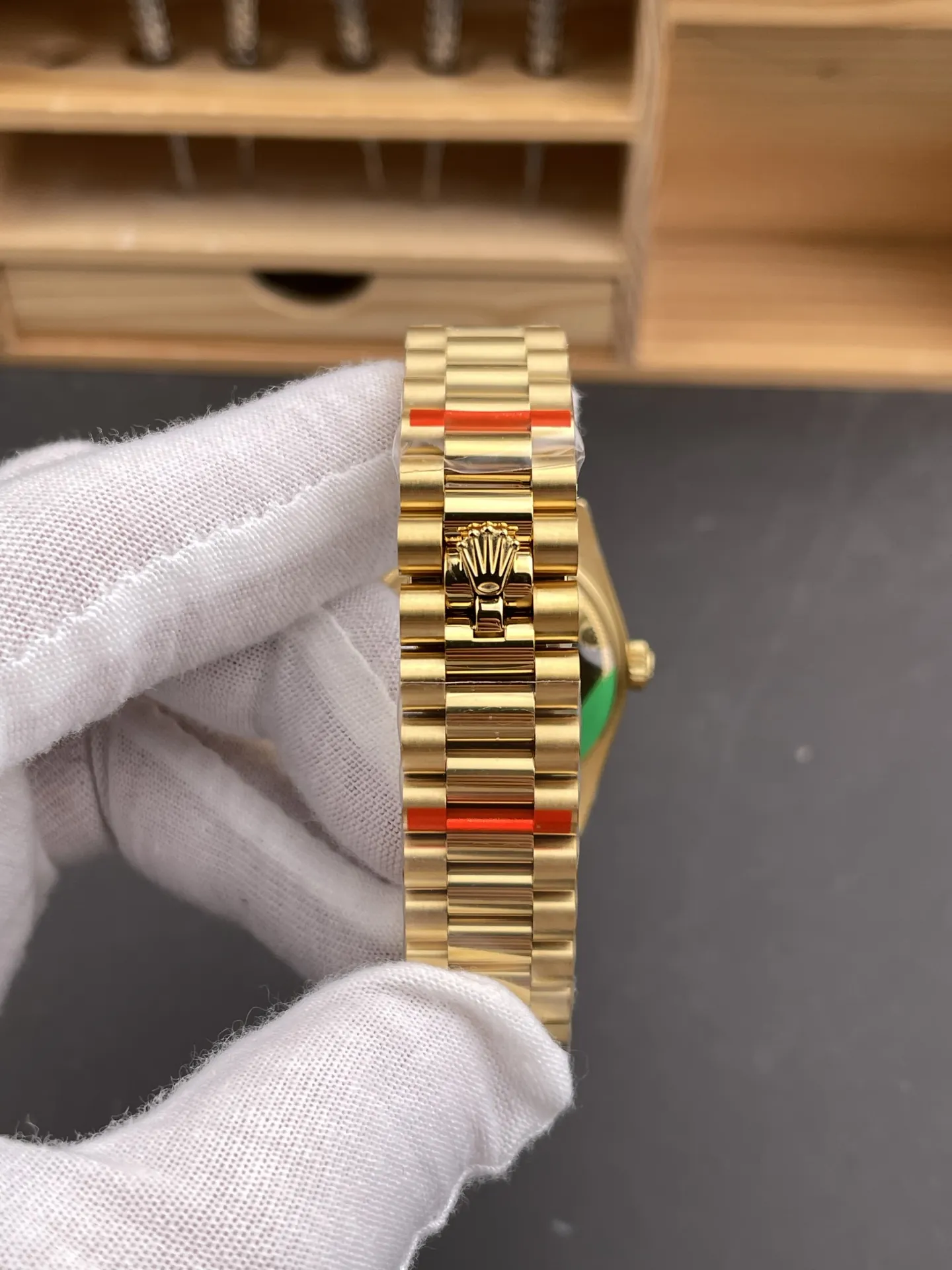 Rolex Datejust Mother-of-Pearl Ladies 31mm