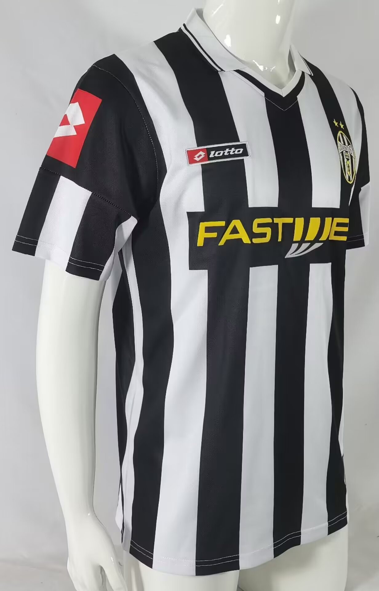 2001/02 Juventus home retro jersey - Fans Edition