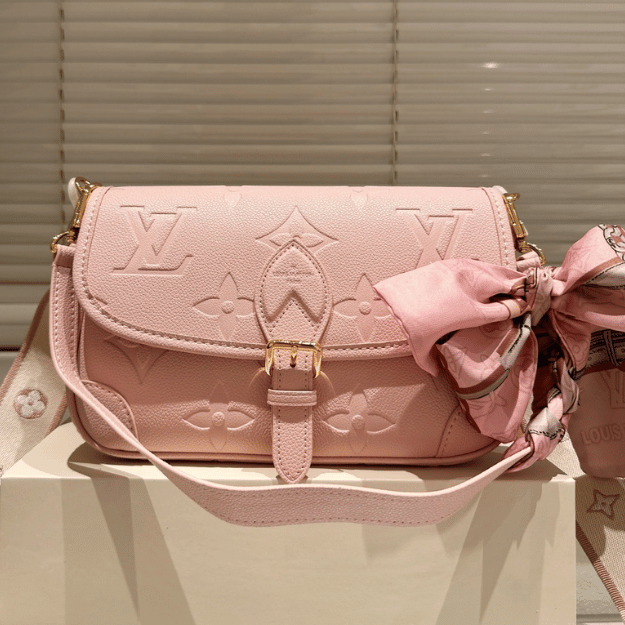 Louis Vuitton Diane Monogram  Pink 9.4 Inches M13231