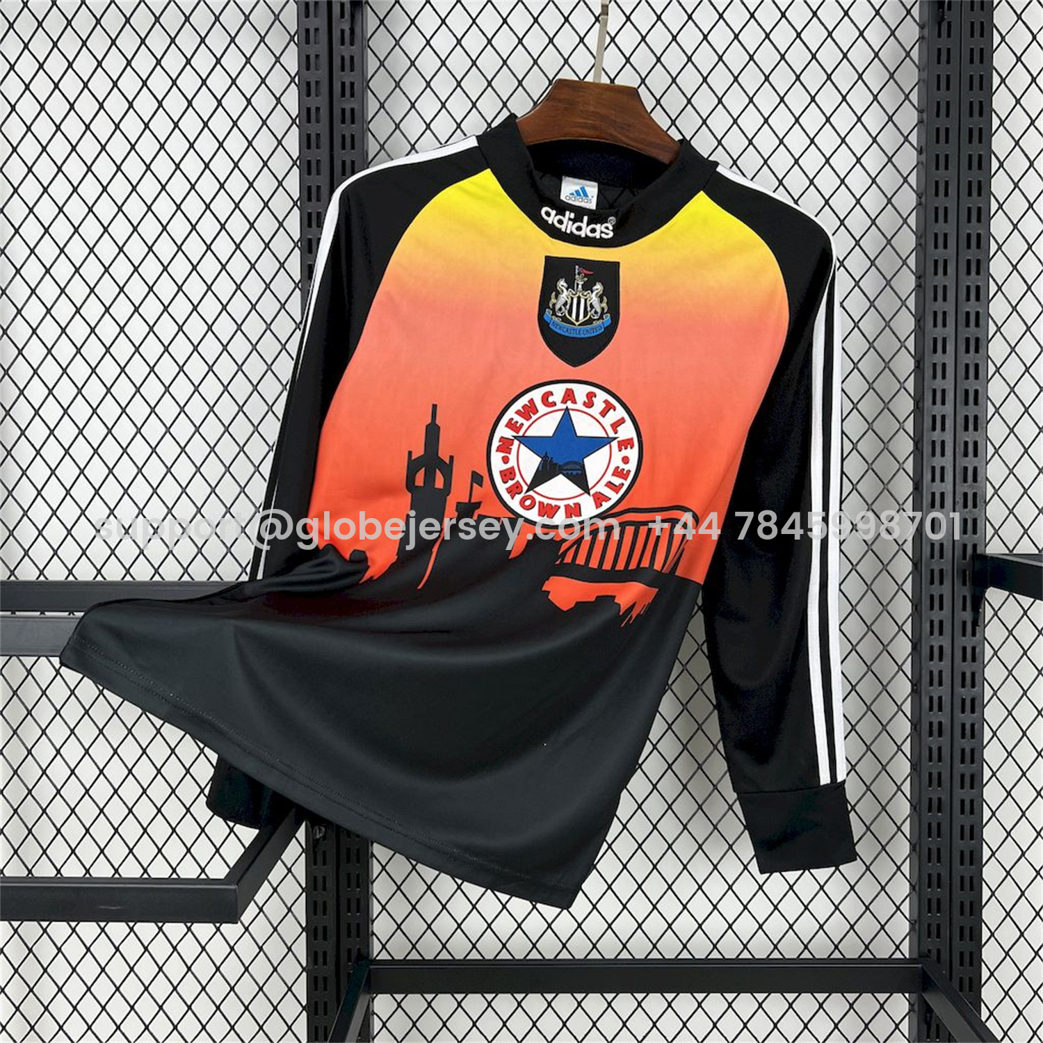 Retro Newcastle United 1996-97 Long Sleeves Goalkeeper Jersey