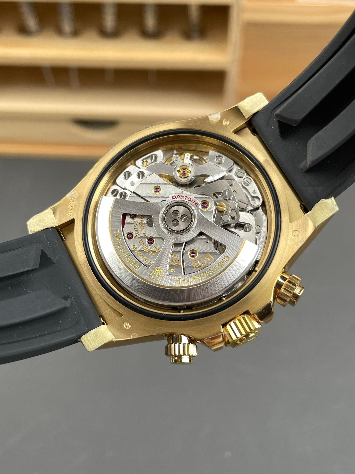 Rolex Daytona Gold Rubber Special Edition V2