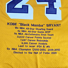 Los Angeles Lakers Kobe Bryant Yellow 24 MN