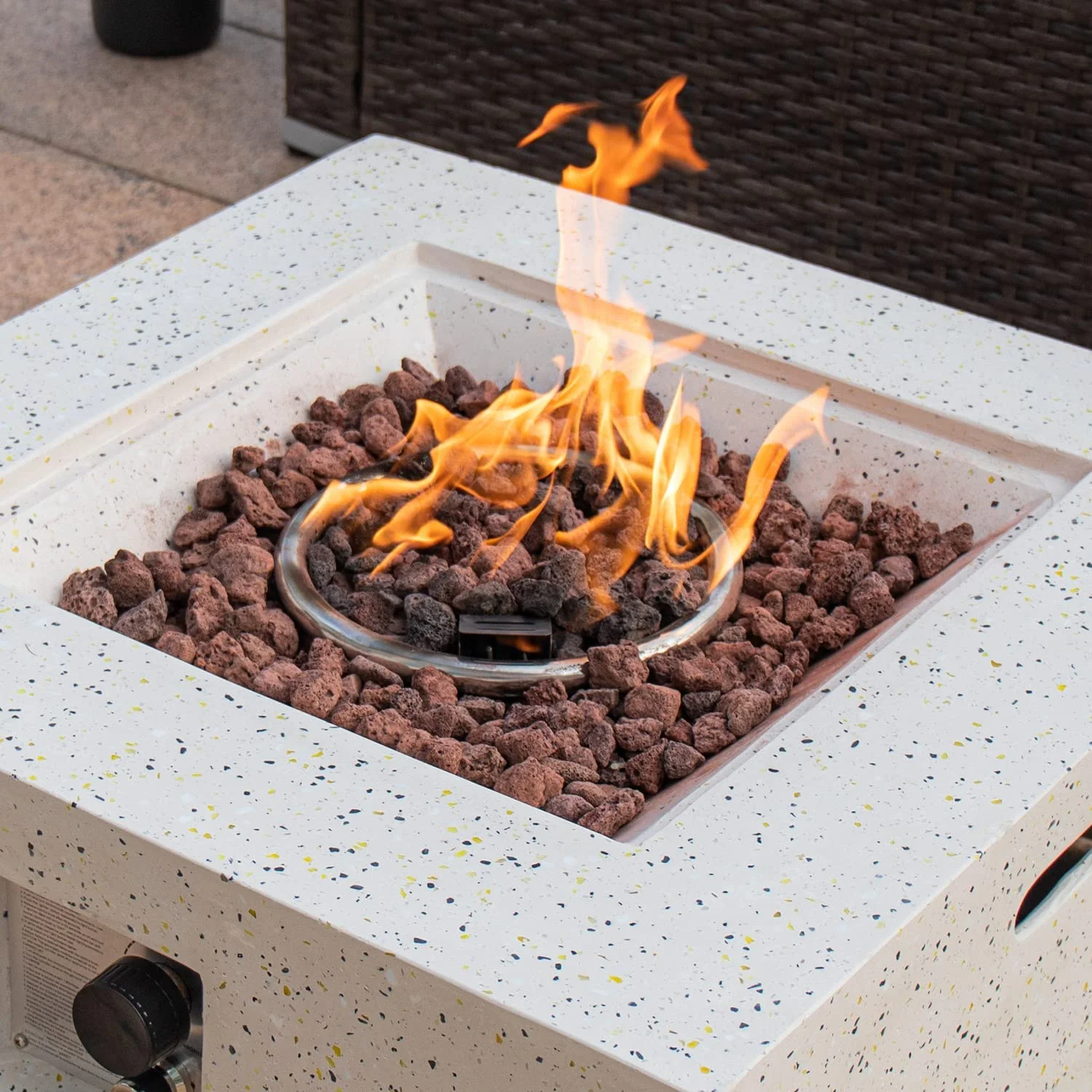 COSIEST 40,000 BTU Outdoor Camping Bonfire 28-inch Round Propane Fire Pit Table Set with Stainless steel