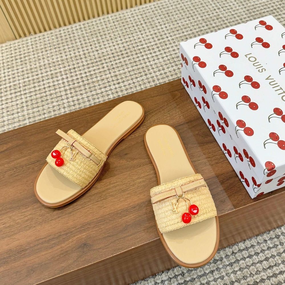 Louis Vuitton x Murakami Lily Flat Mule Raffia 1AHLRN