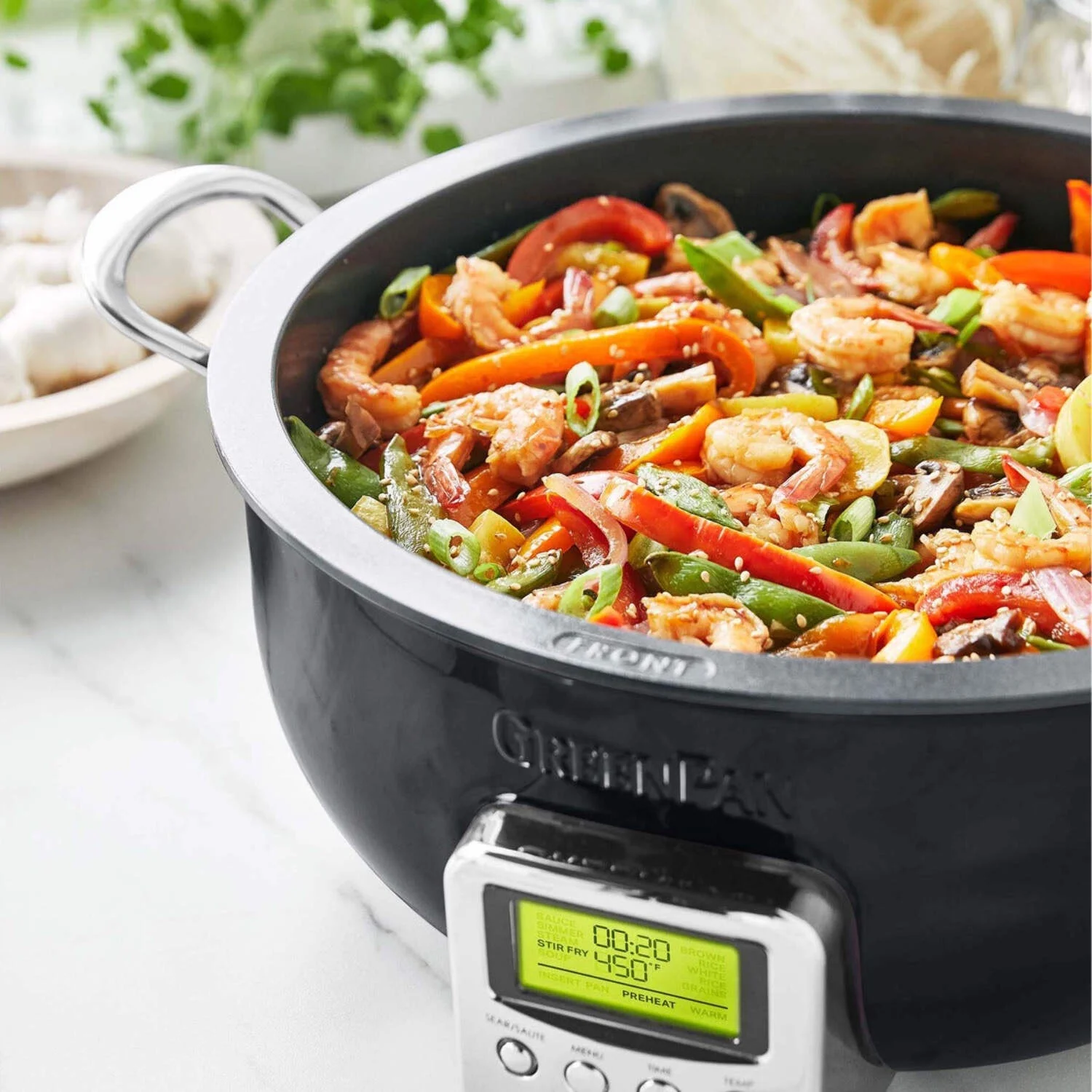 GreenPan Elite 6-Quart Essential Smart Skillet | Black
