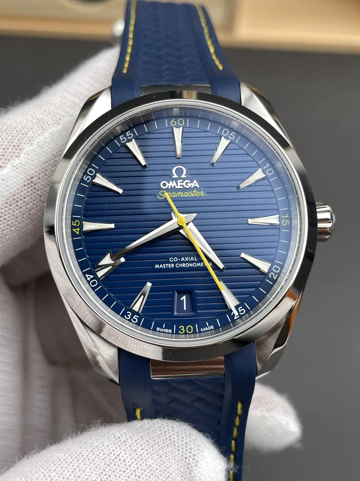 Omega Seamaster White 41mm