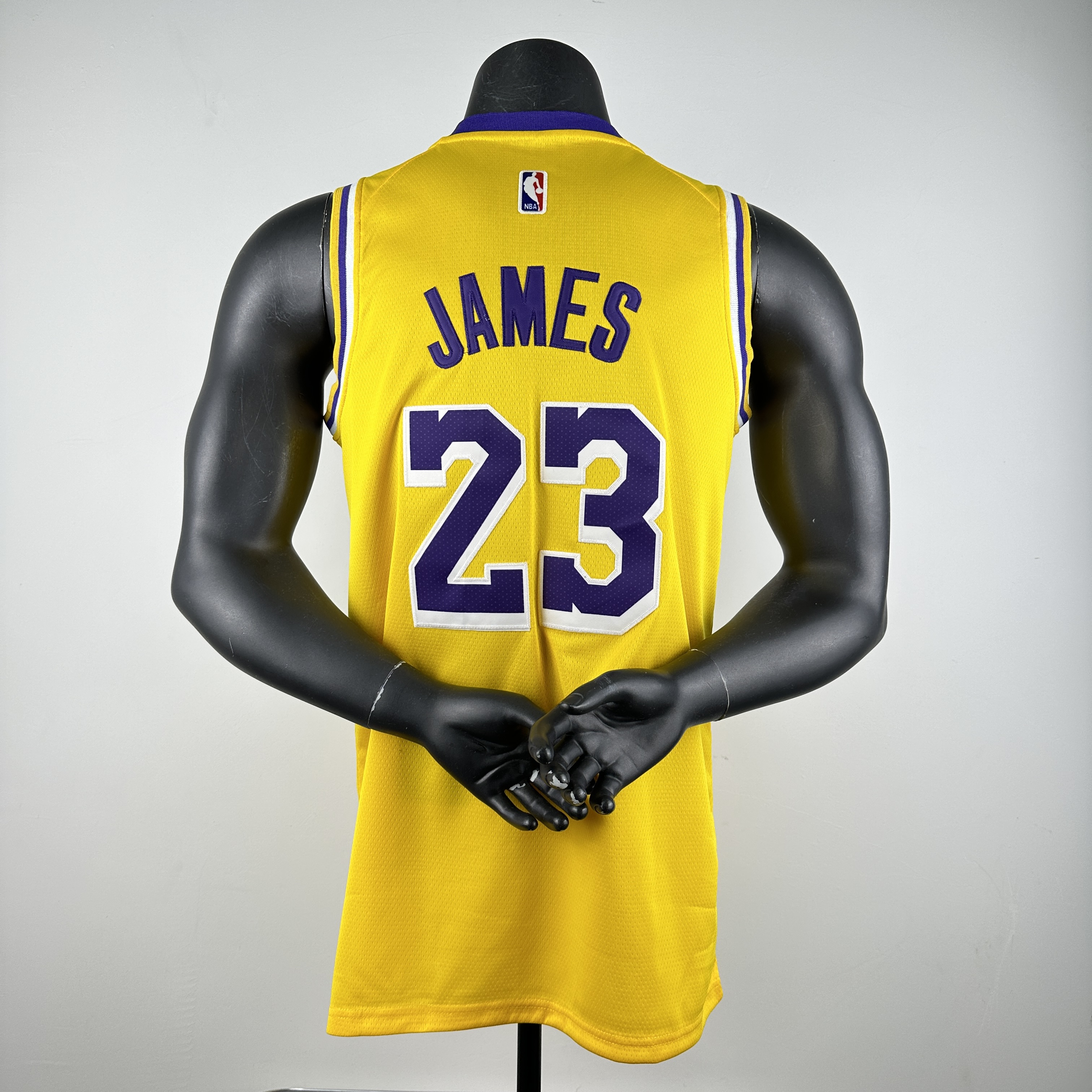 Embroidered Lakers Crew Neck Yellow No. 23 James