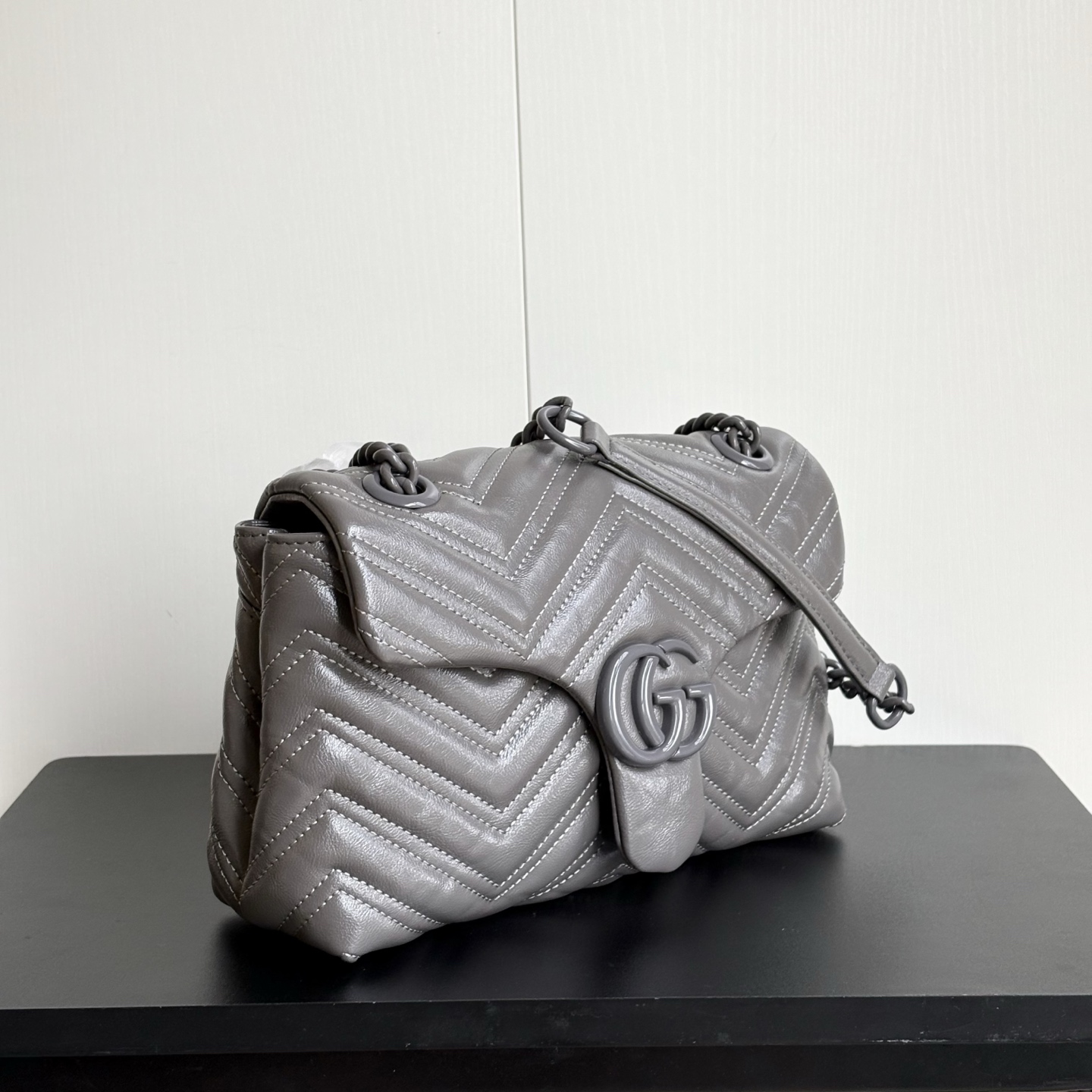 Gucci Marmont Medium Shoulder Bag