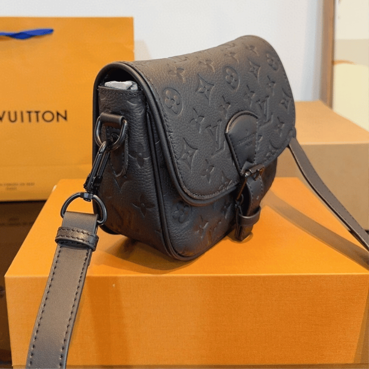 Louis Vuitton Saddle Messenger Bag Monogram Empreinte Black 8 Inches