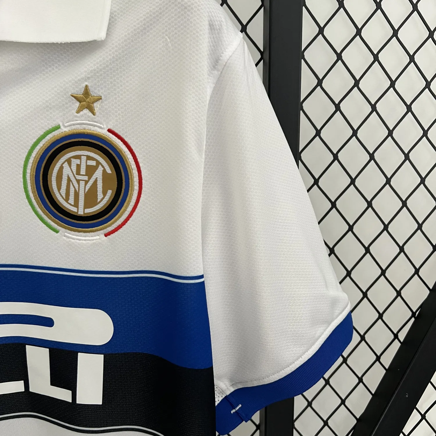 2009/10 Inter Milan away retro jersey