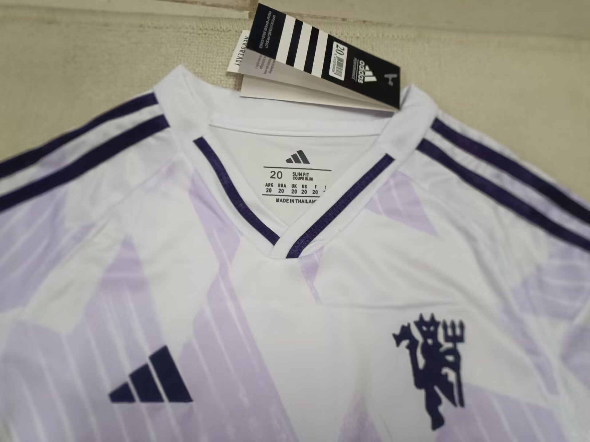 25-26 Manchester United White Jersey - Kids Kit