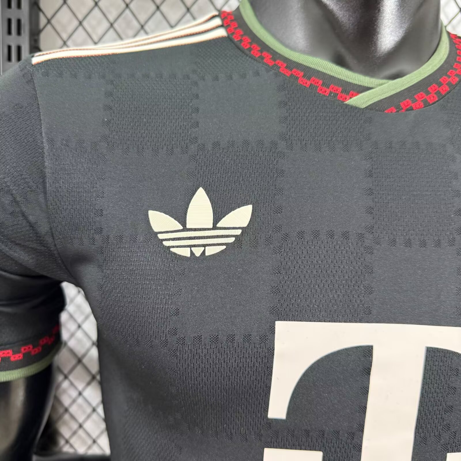 2025-26 Bayern Munich Second Away Shirt - Player Version