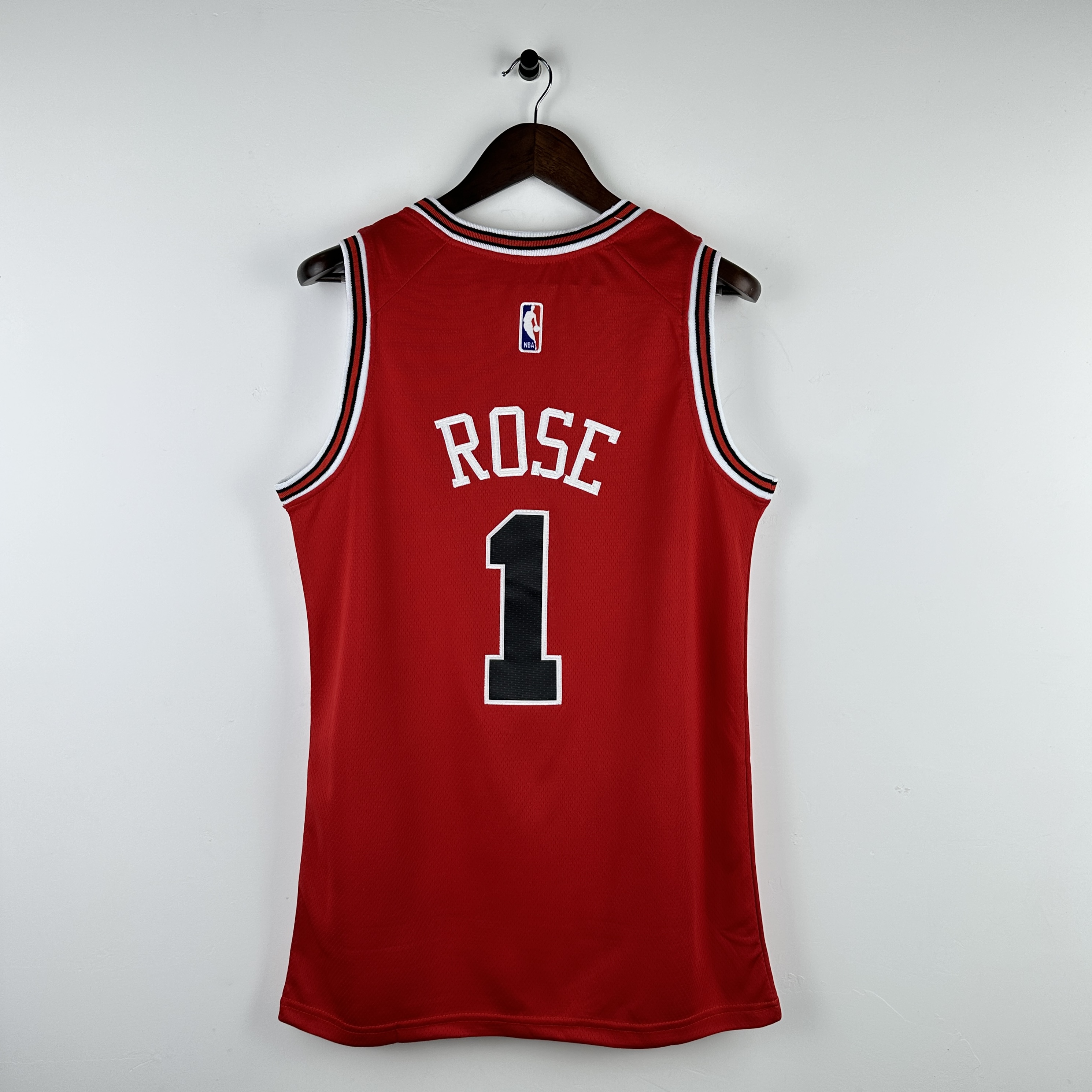 Embroidery Bull Red No.1 Ross