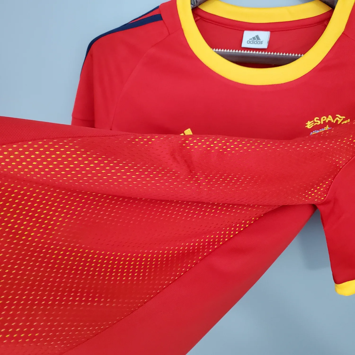 2002 Spain home retro jersey - Fans Edition
