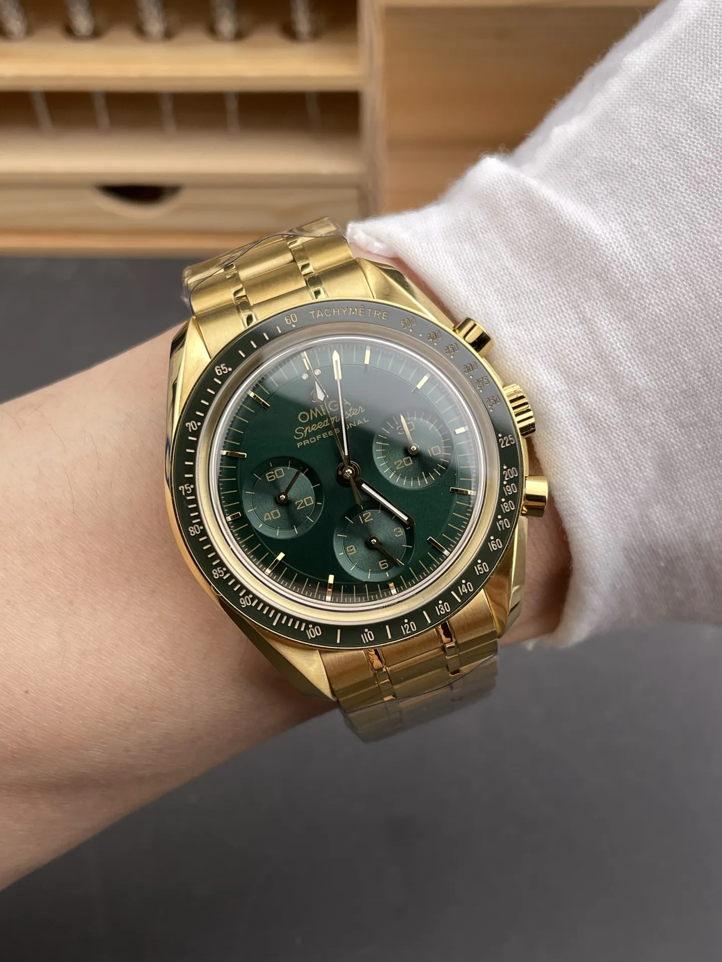 Omega Speedmaster Green 42mm