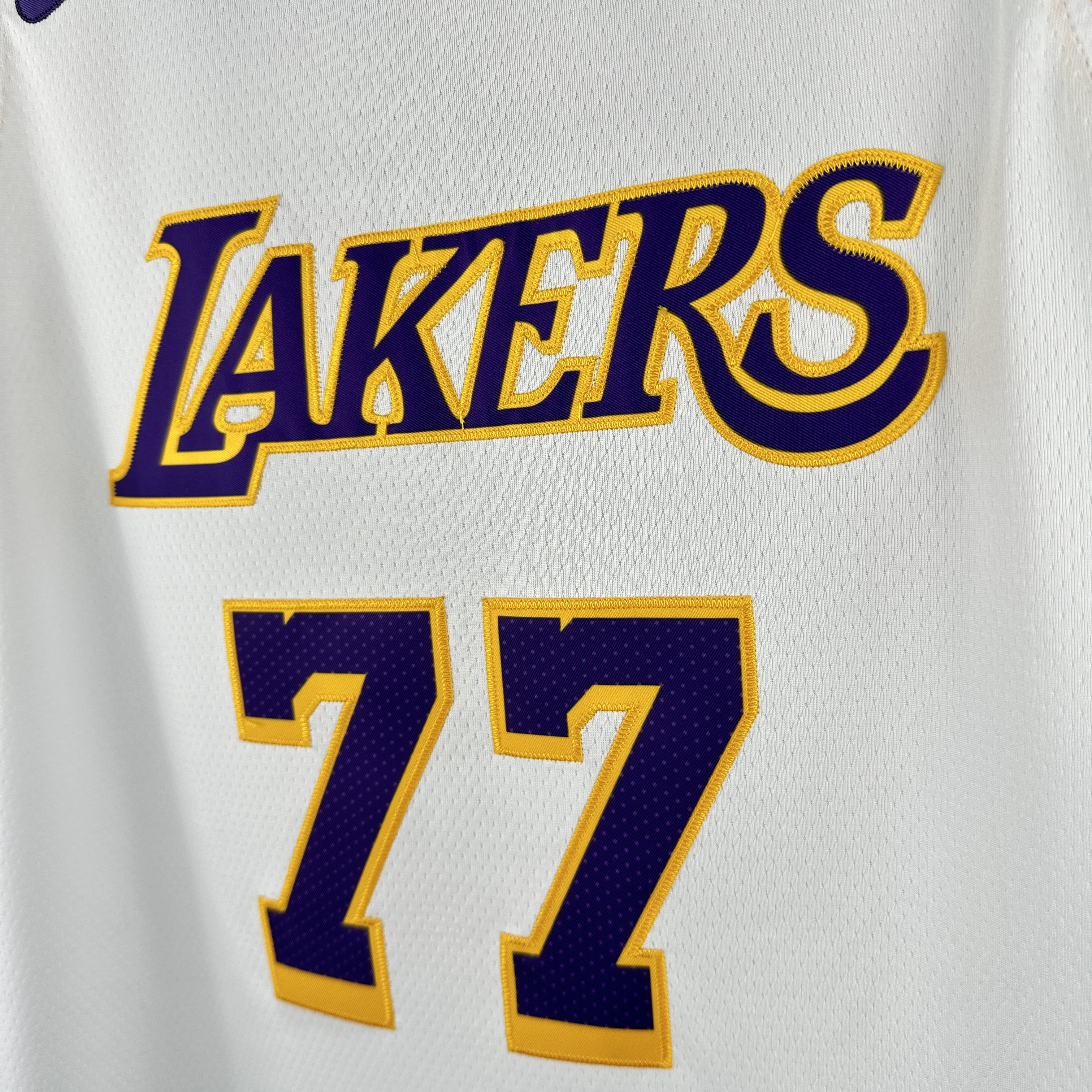 Embroidered Lakers Crew Neck White No. 77 Doncic