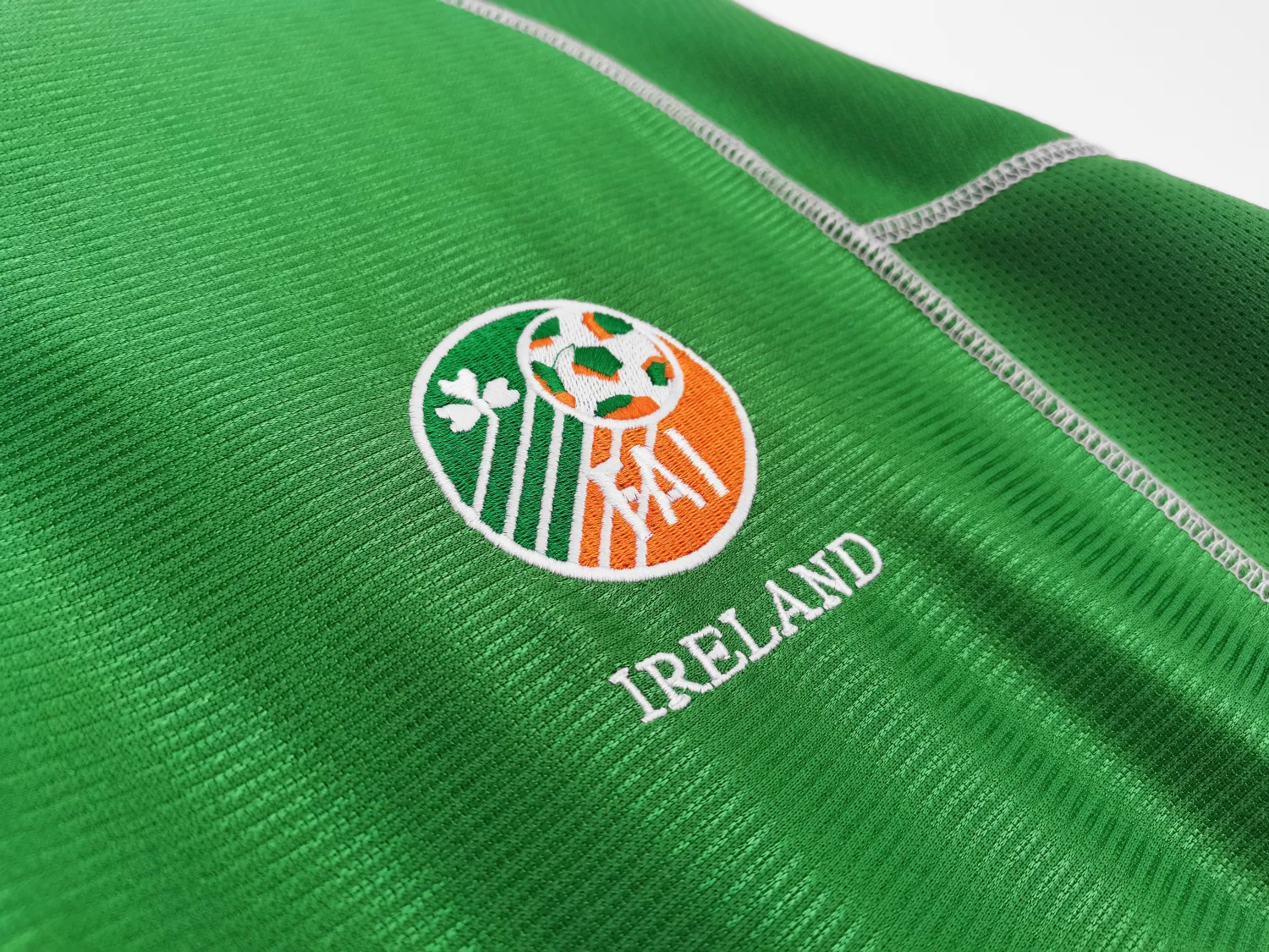 2002 Ireland home retro jersey - Fans Edition