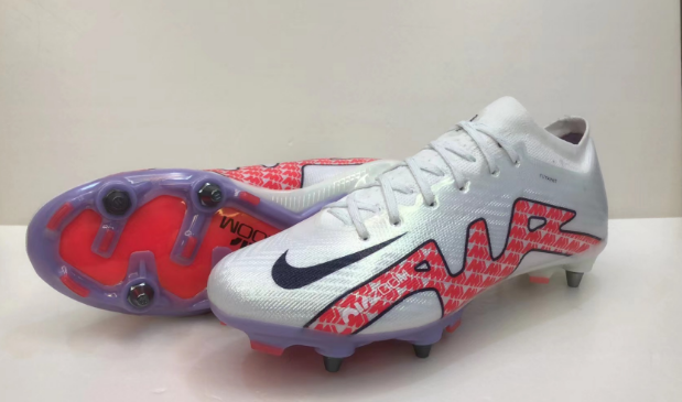 SG nail Assassin 15th generation low-top waterproof knitted SG football shoes