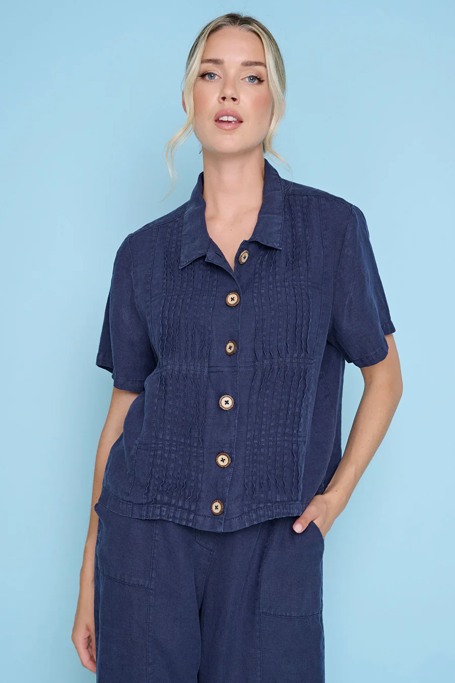 Short-Sleeves Pleated Detailed Jacket