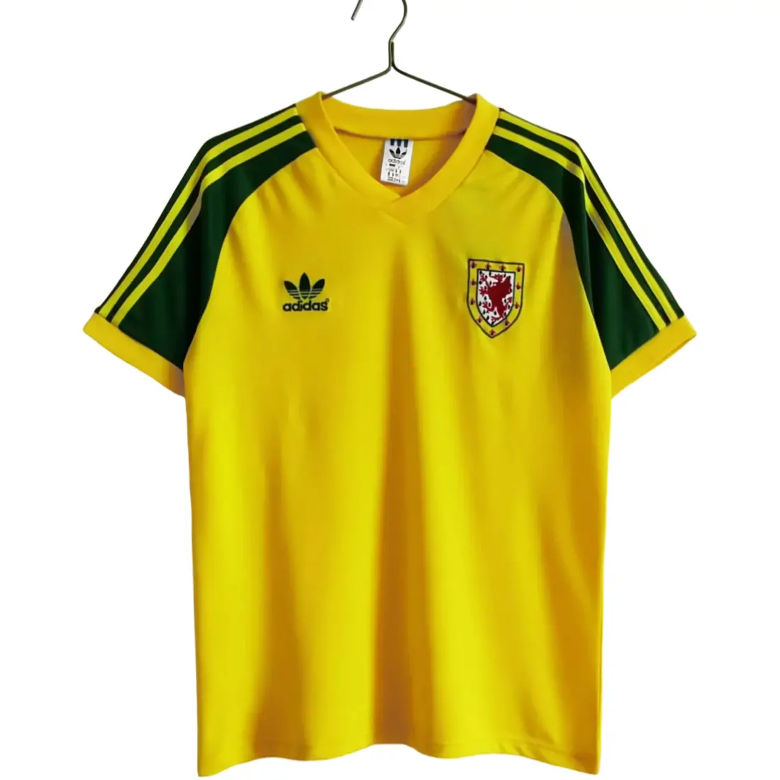 1982 Wales away retro jersey 1:1 Thai quality