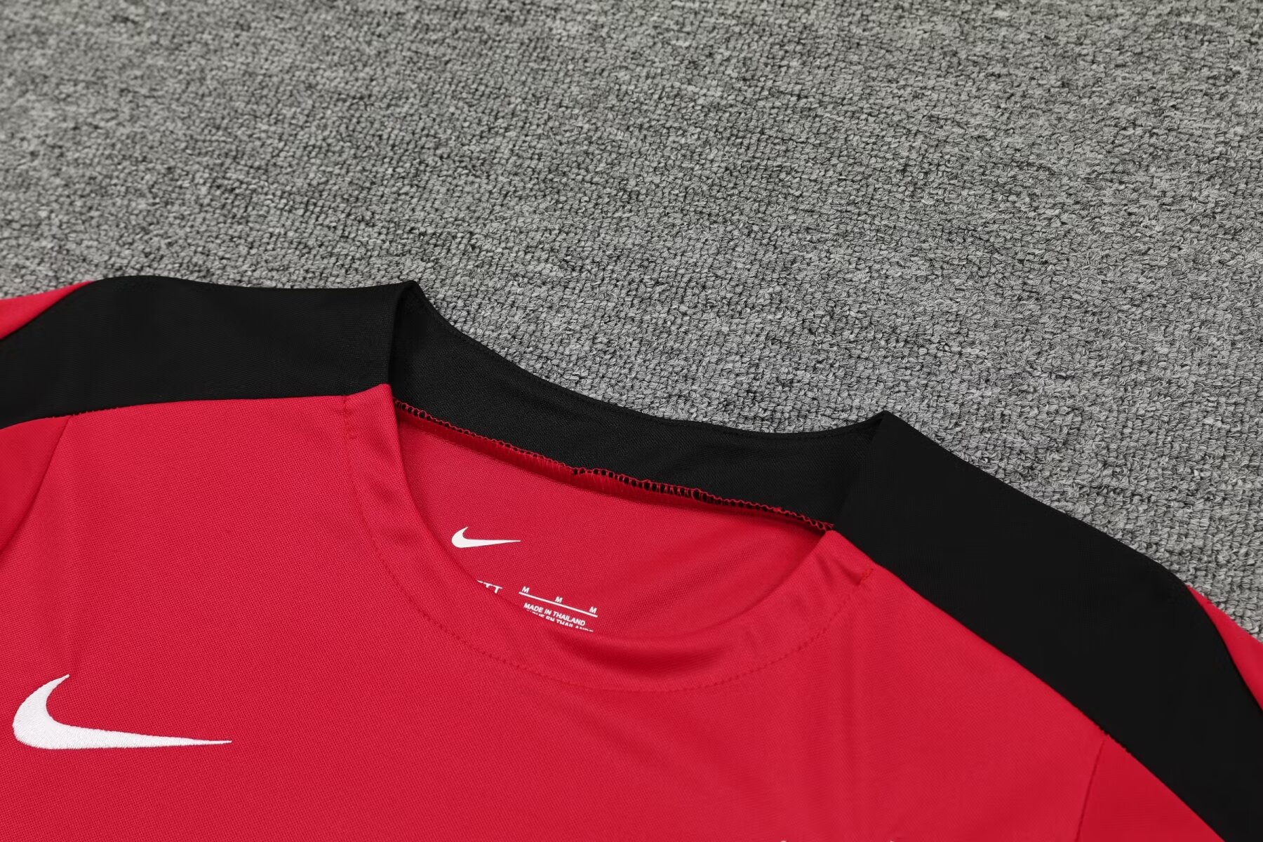 2024/25 Liverpool training kit - Adult Set